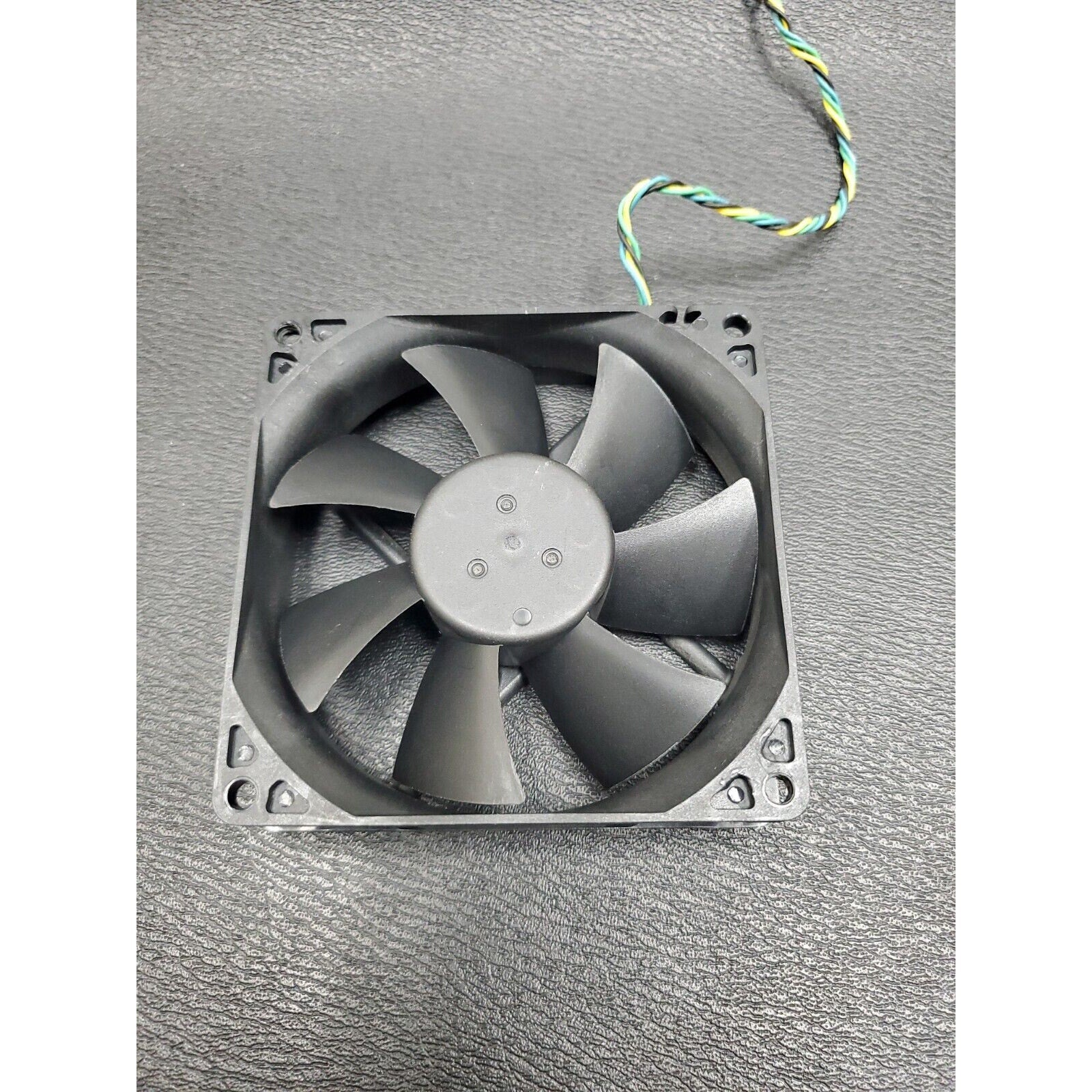 Foxconn Dell PVA092G12H Fan 12V 0.40A 4Pin 90x 90 x 25mm