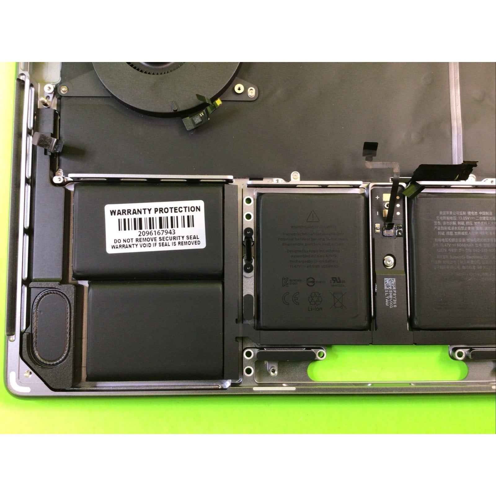 Apple MacBook Pro A2779 Palmrest Keyboard Assembly