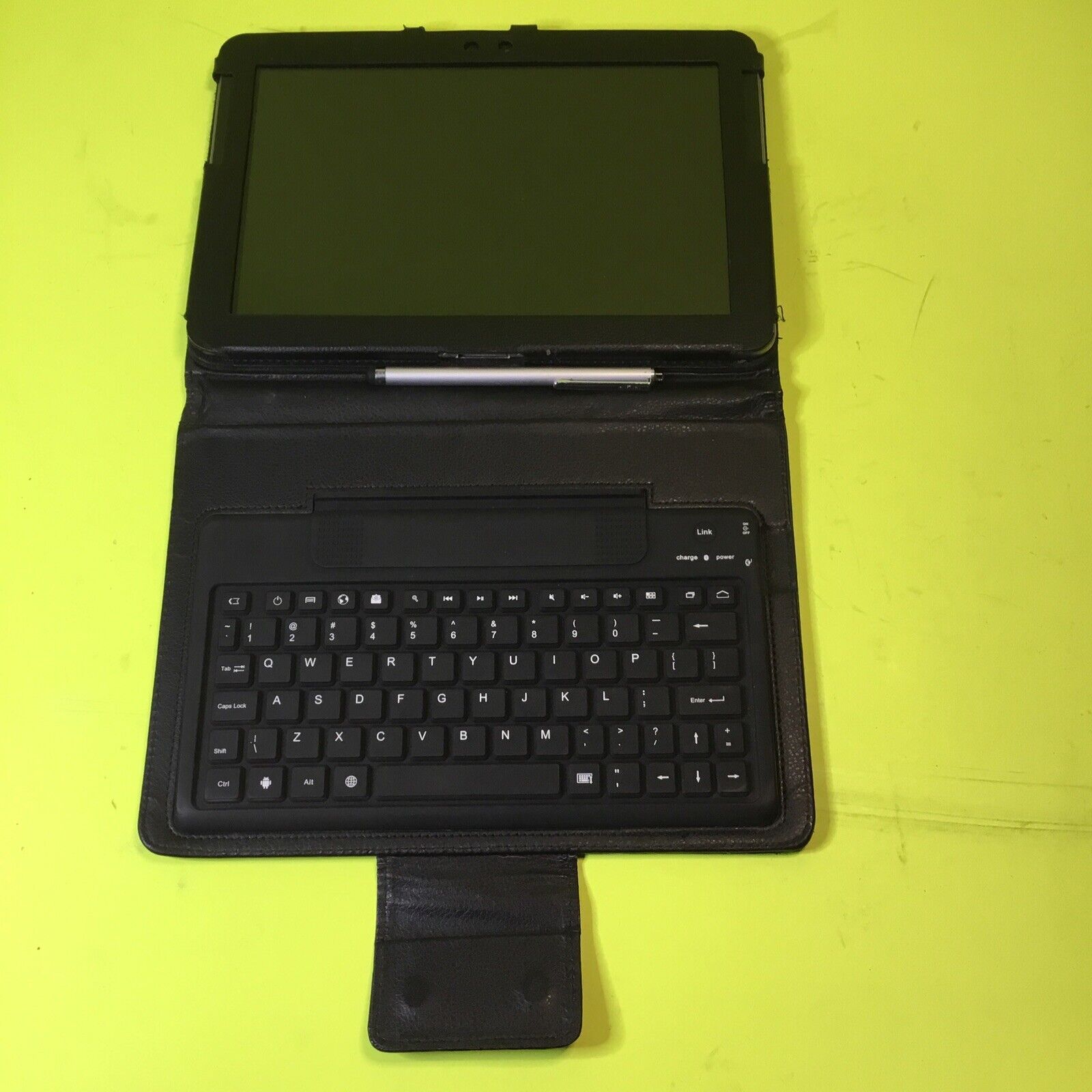 Untested Samsung Tab 10.1 GT-P7510MA FOR PARTS RECYCLE or REPAIR