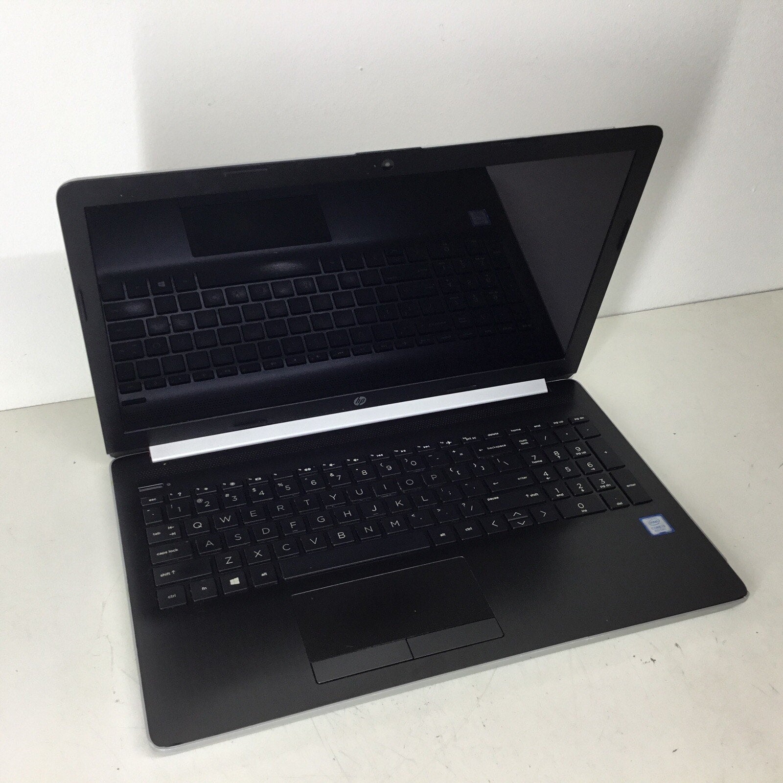 HP 15-da0012dx 15.6" Laptop 8GB RAM No HDD Intel Core i3 8th Gen - For Parts