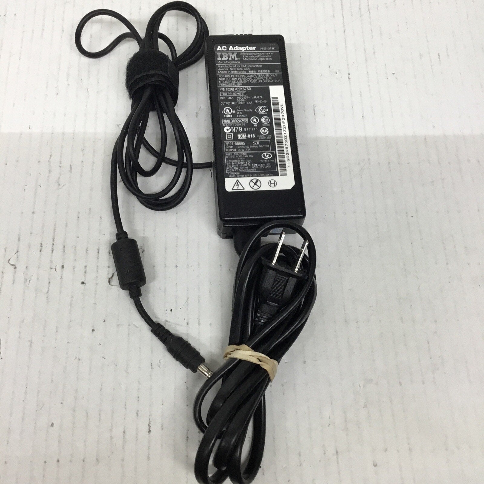 IBM AC POWER ADAPTER 02K6750 100-240V 50-60HZ 1.4A-.7A 16V 4.5A