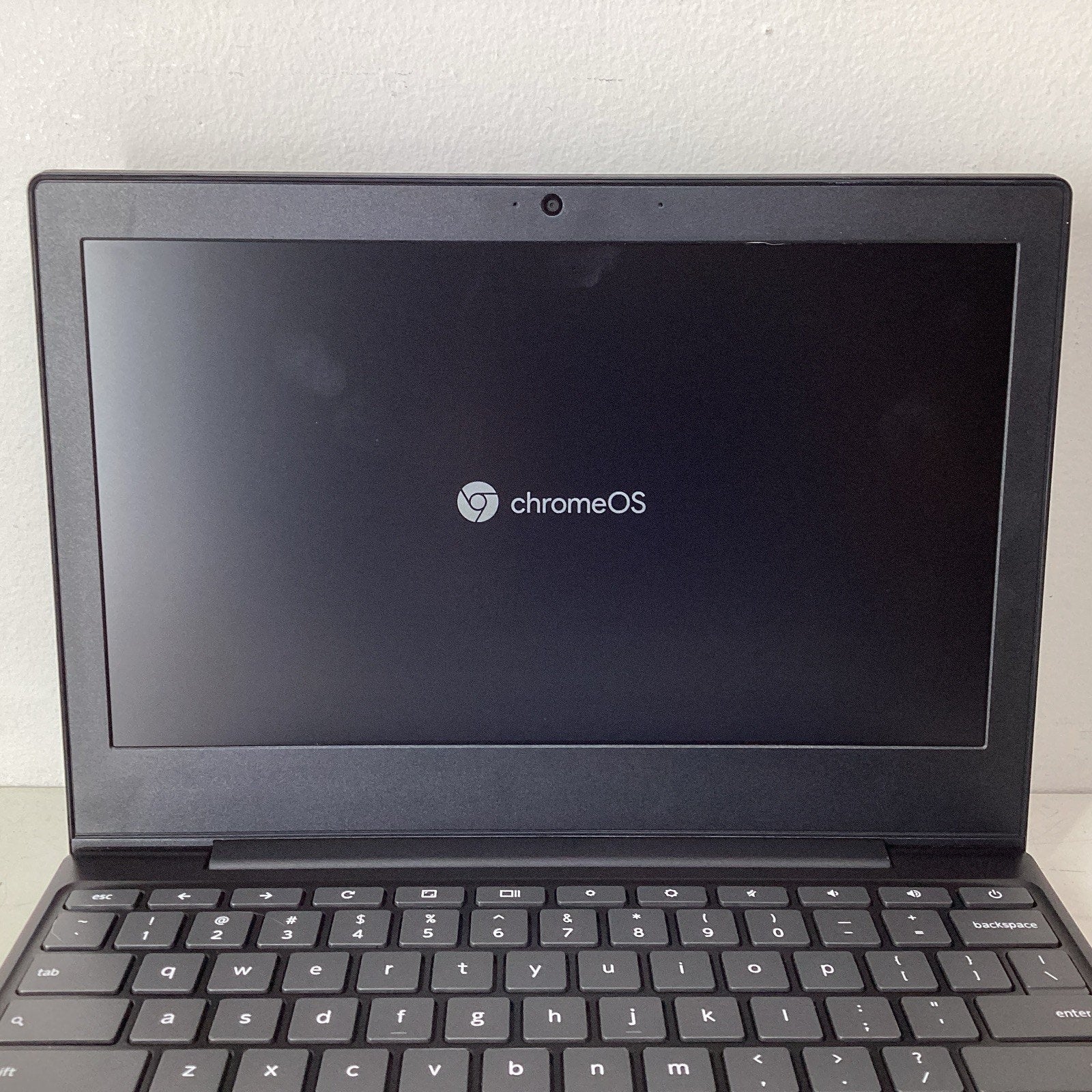 Lenovo IdeaPad 3 CB 11IGL05 11.6" HD Celeron N4020 1.1GHz Intel UHD Chromebook
