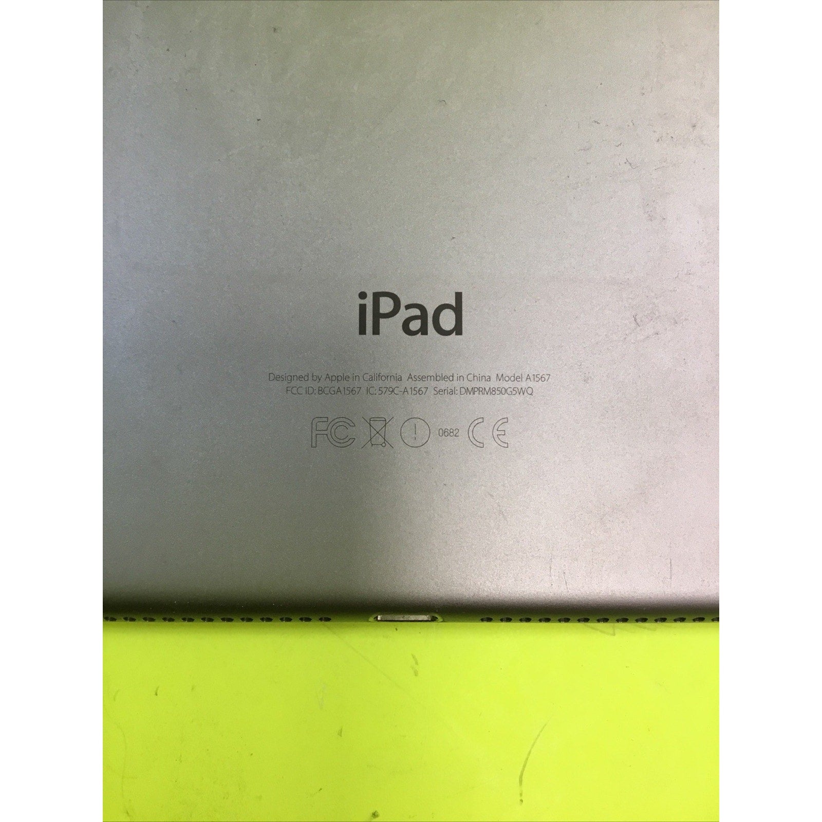 Apple iPad Air 2 A1567 16GB FOR PARTS or REPAIR
