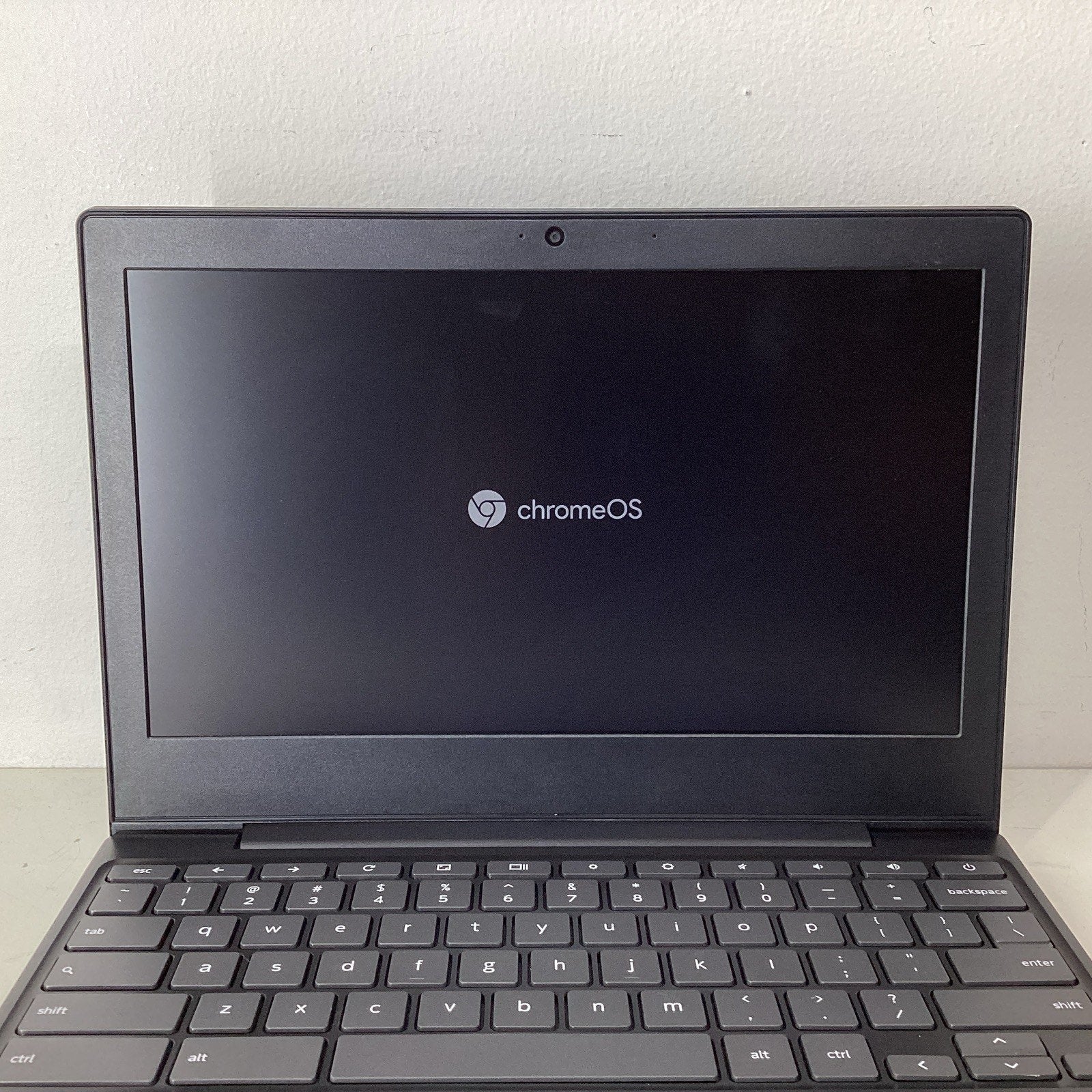 Lenovo IdeaPad 3 CB 11IGL05 11.6" HD Celeron N4020 1.1GHz Intel UHD Chromebook