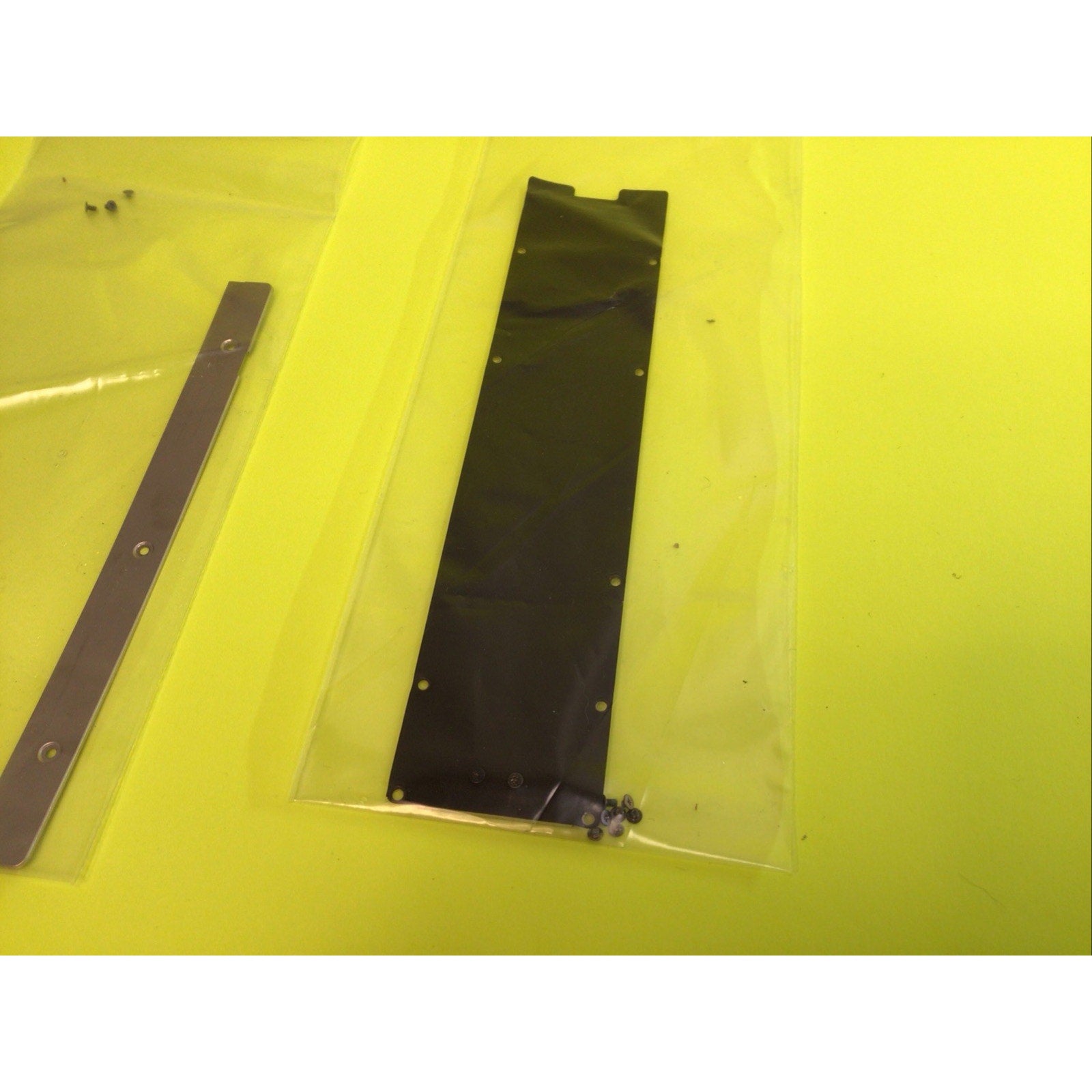 Apple iPad Pro 12.9 A1584 Silver Housing and Screw/Shield Set