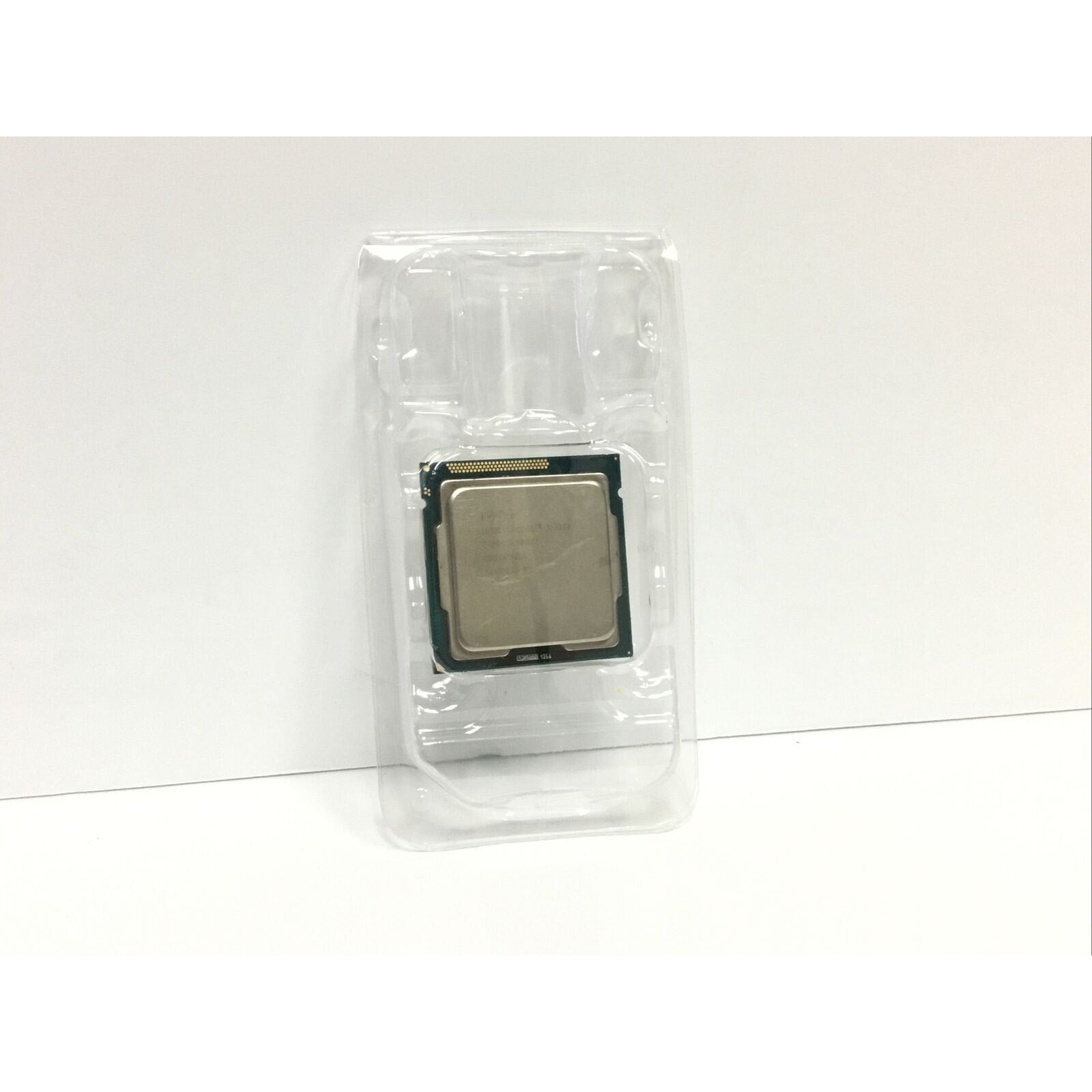 Intel Core i3-3220 3.3 GHz Duel Core Technology (SR0RG) Core i3 3rd Gen