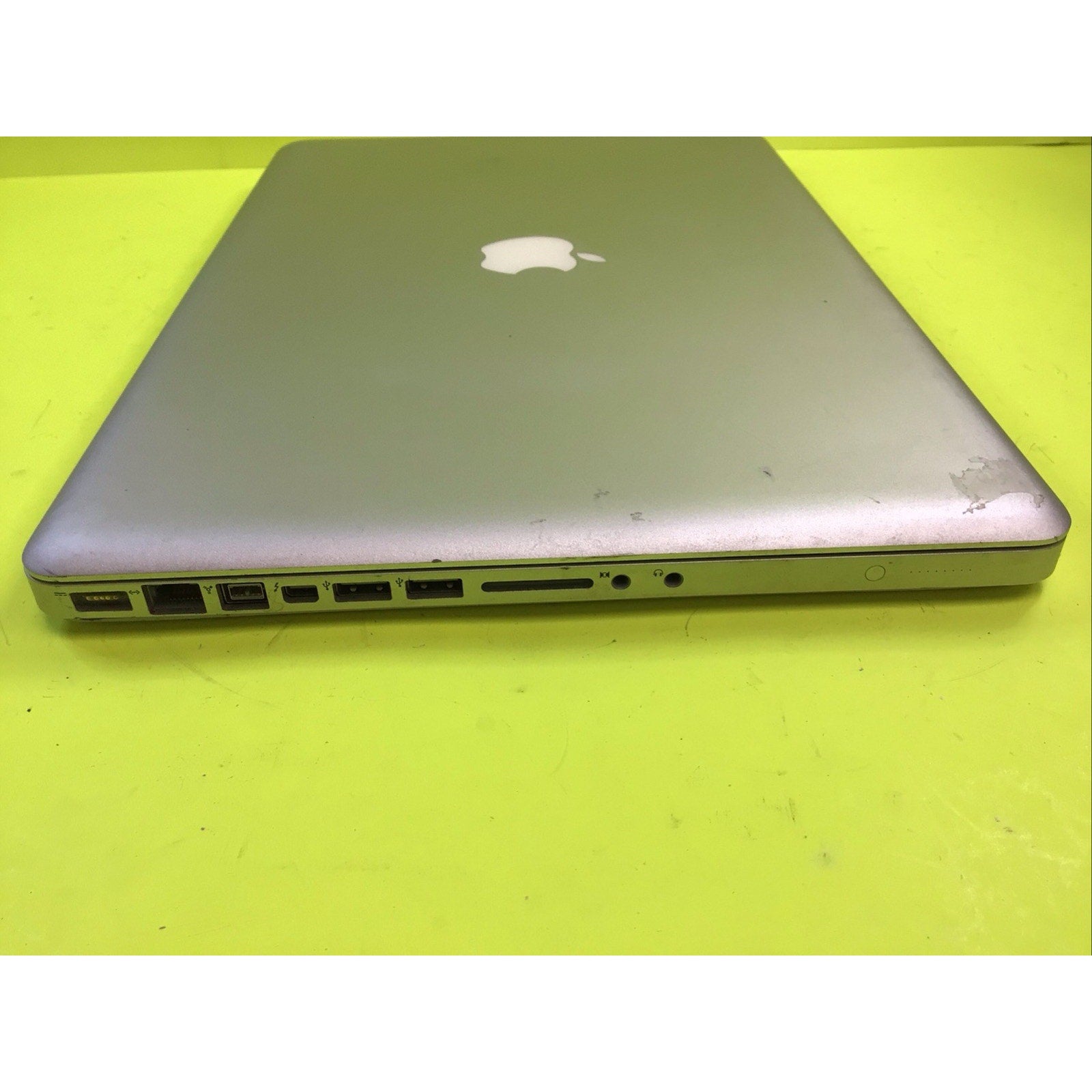 Apple MacBook Pro Early 2011 Core i7 2.3GHz 4GB RAM NO HDD FOR PARTS or REPAIR