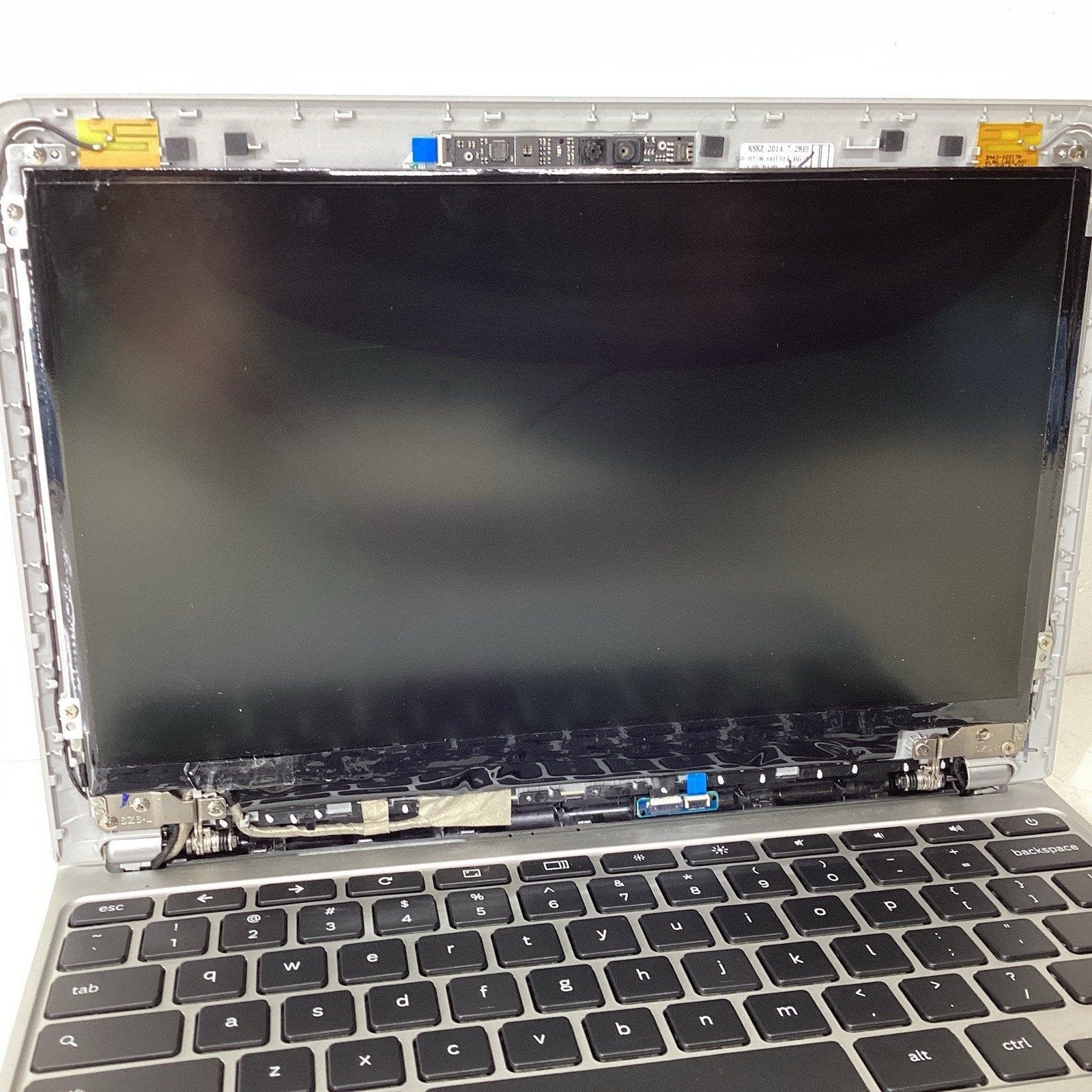 Samsung XE303 C12 11.6" Chromebook 2GB RAM 16GB eMMC XE303C12-A01US - For Parts