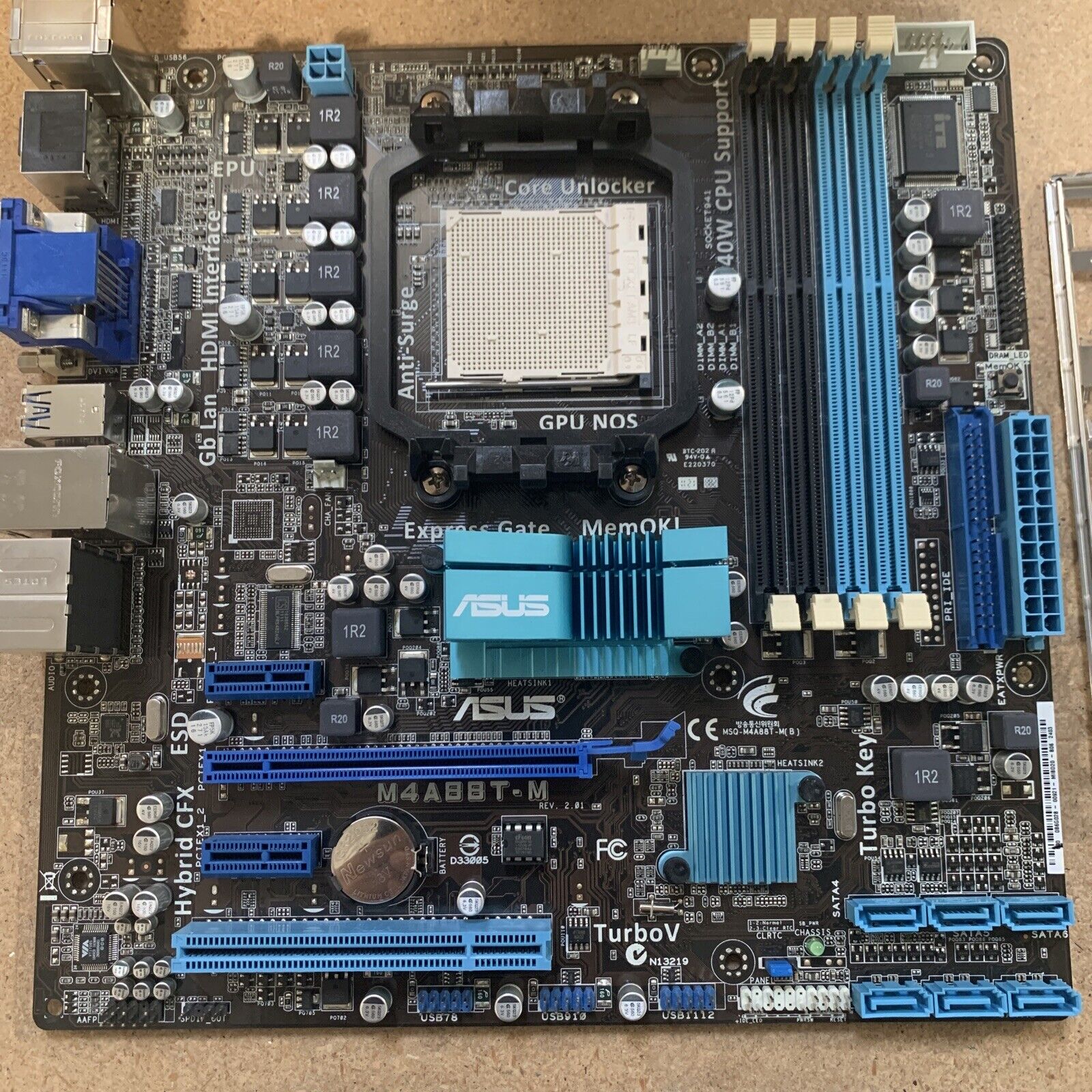 ASUS M4A88T-M R2.01 Socket AM3 AMD Motherboard With I/O Shield