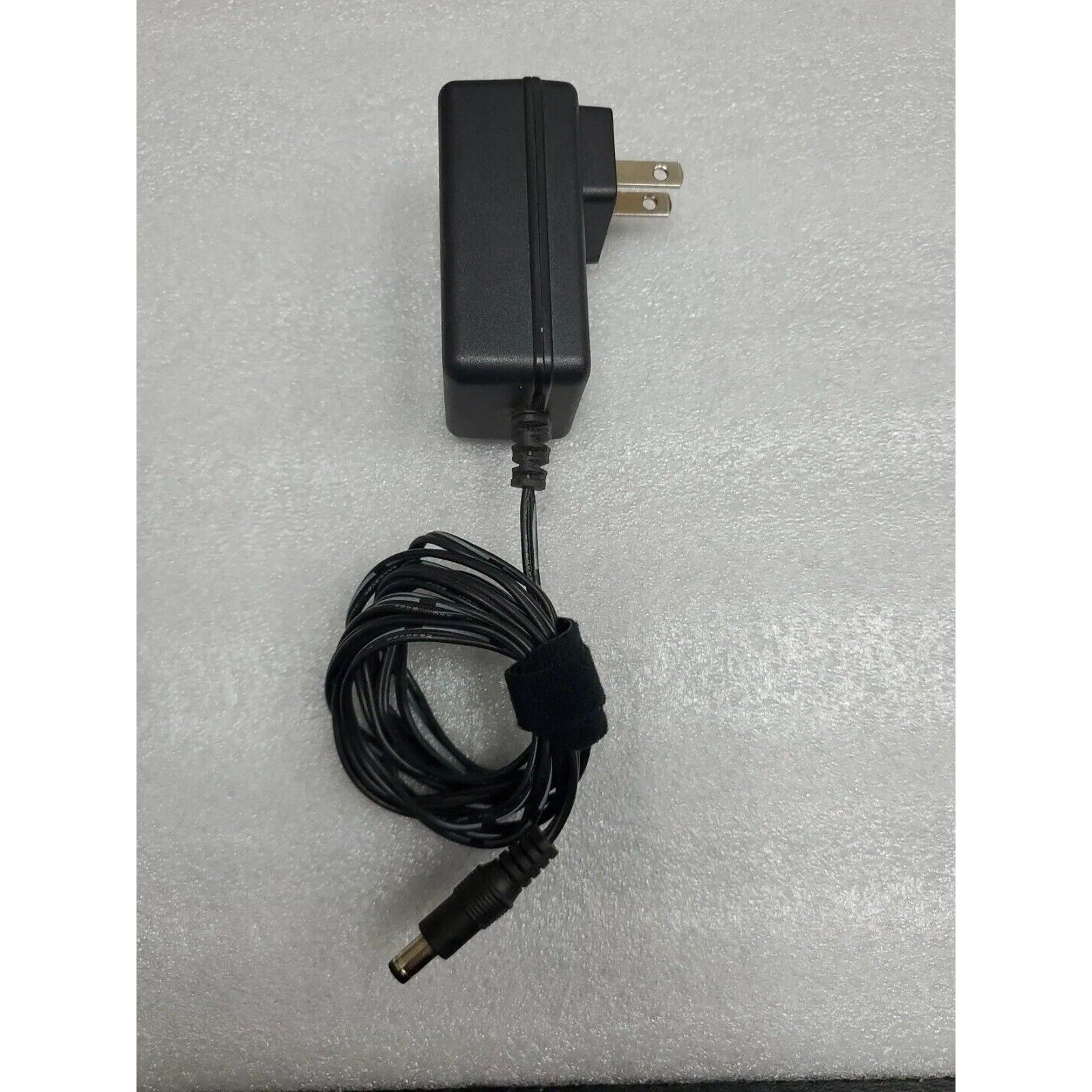 Leader Electronics Inc. MT20-21120-A00F AC Power Adapter 12V 750mA 503913-004