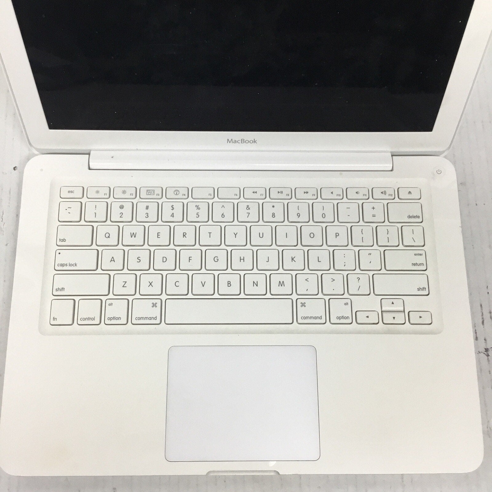 2009 Apple MacBook 13.3" Laptop A1342 For Parts Or Repair Untested