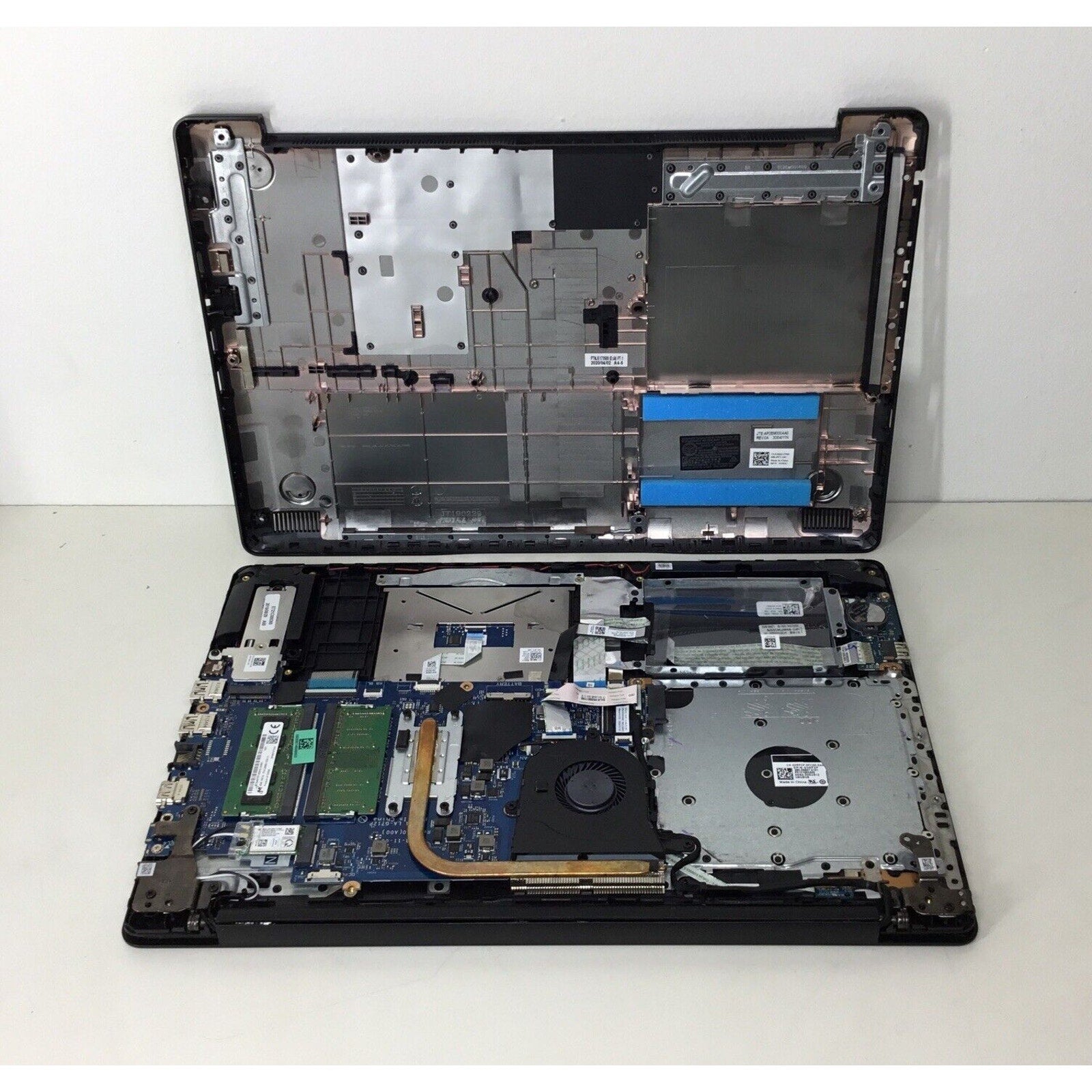 Dell Laptop 15.6" Inspiron 15 3000 Series 3580 Intel Core i3 - For Parts