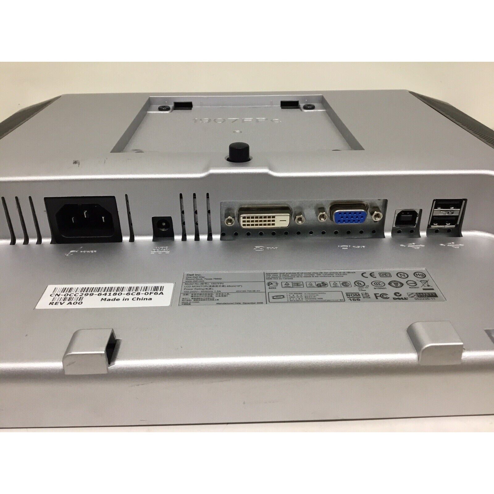 READ LOT OF 2 Dell 1907FPc 19" DVI 720p Rotating LCD Monitor w/USB 2.0 Hub Black