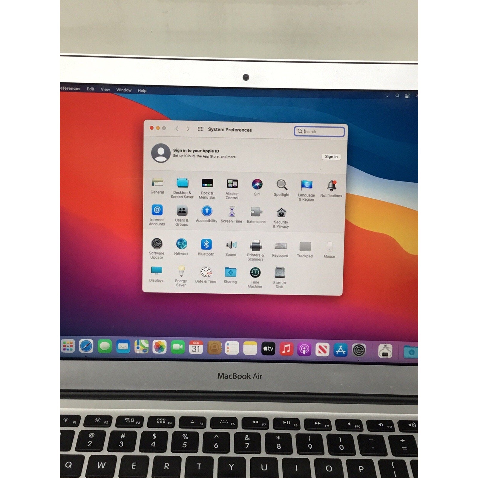 Lot of 2 MacBook Air A1466 Laptops i5 1.4GHz 4GB Ram For Parts READ DESC