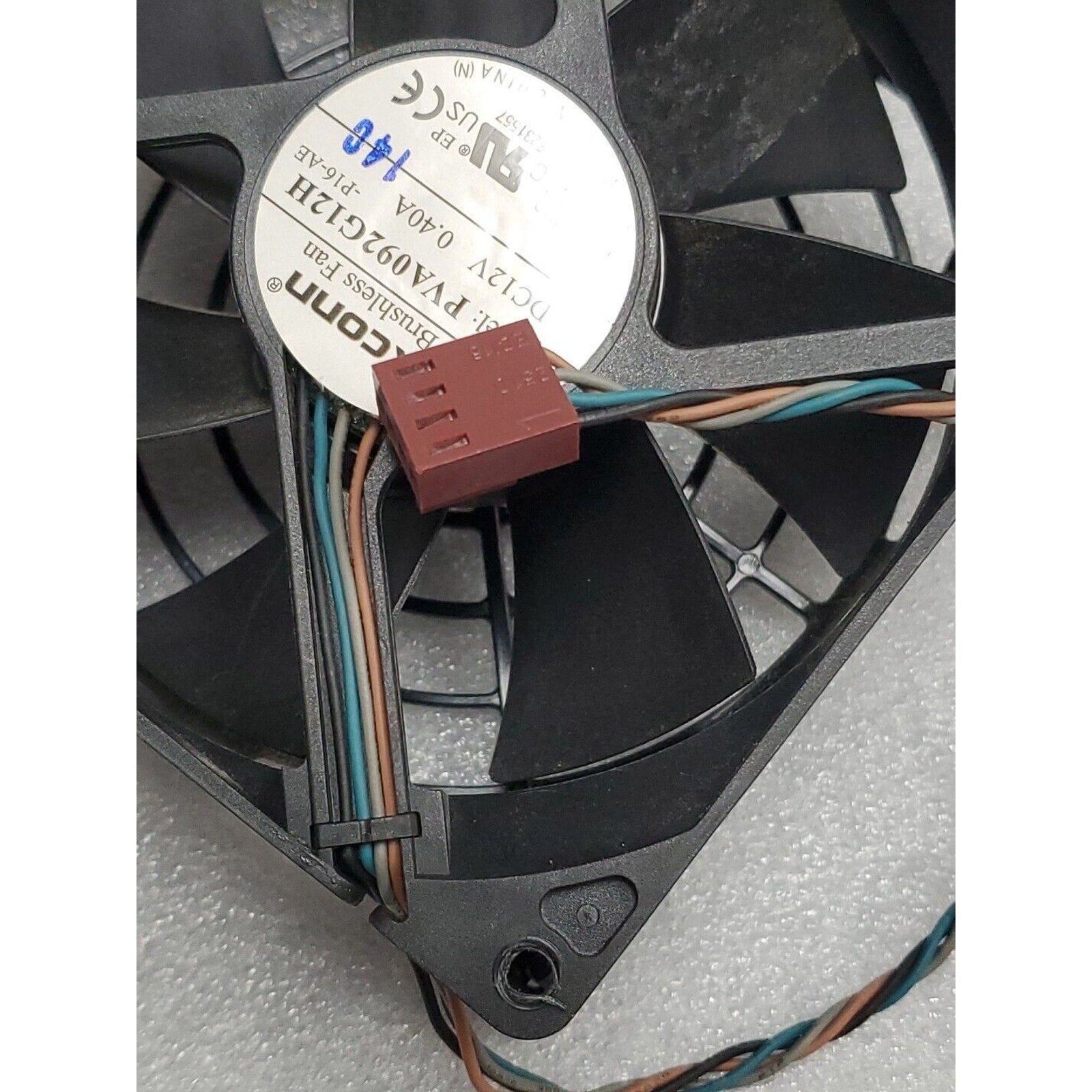 Foxconn PVA092G12H 92mm DC Case Cooling Fan 92x92mm 4-Pin - HP P/N 580230-001