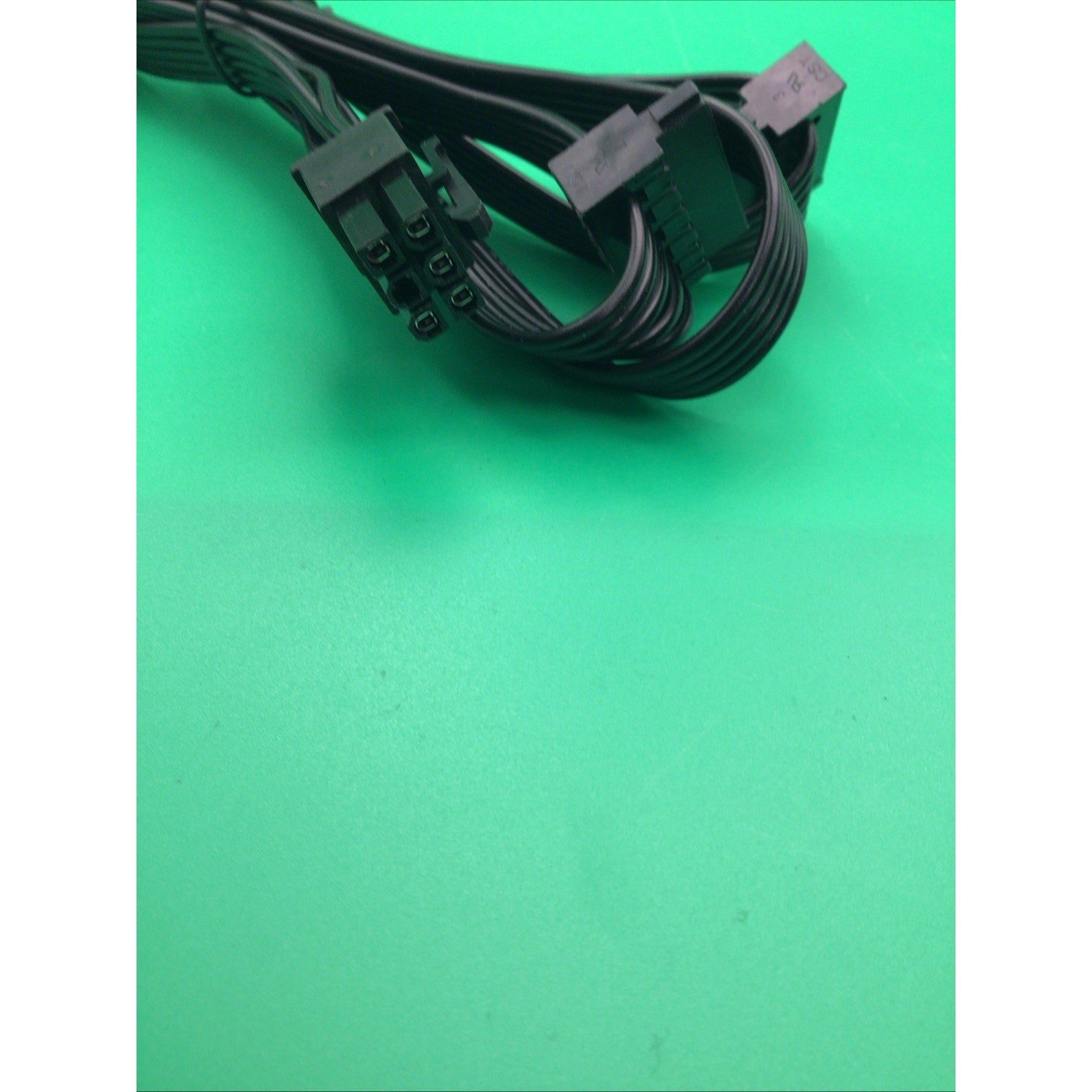 Gigabyte P850GM Power Supply Modular 6 Pin to SATA Cable