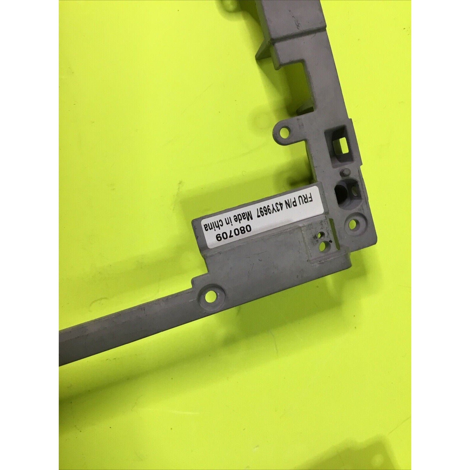 Lenovo THINKPAD SL500 Left and Right Support Brackets