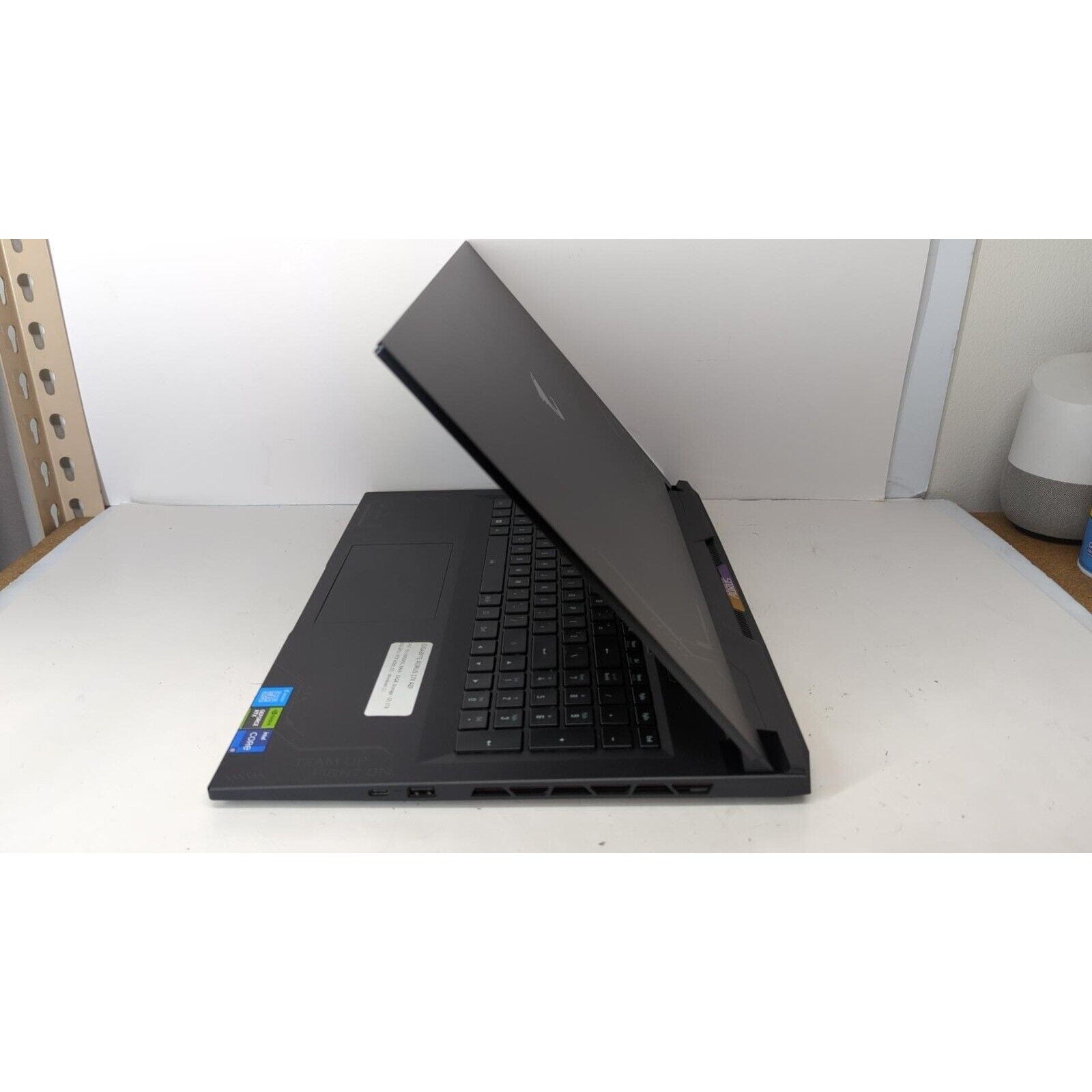 GIGABYTE AORUS 17X - i9-13900HX, 32GB RAM, RTX 4090, 2x 1TB SSD (AZF-B5US665SP)