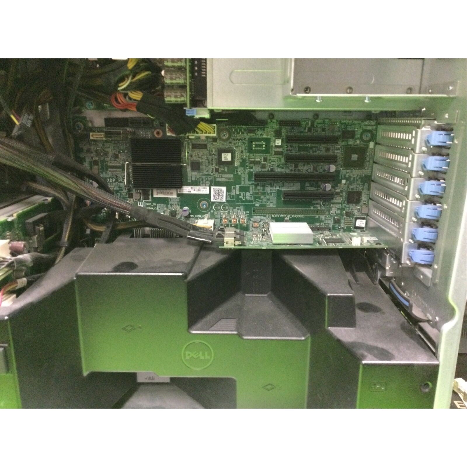 Dell PowerEdge T320 Server Intel Xeon E5-2450 @ 2.10 GHz 32GB RAM NO HDD