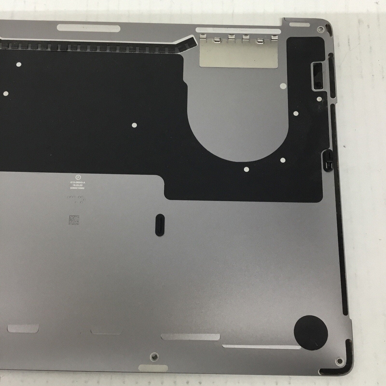 13" MacBook Pro 2018 2019 Space Gray Lower Bottom Case Plate MV962LL/A A1989