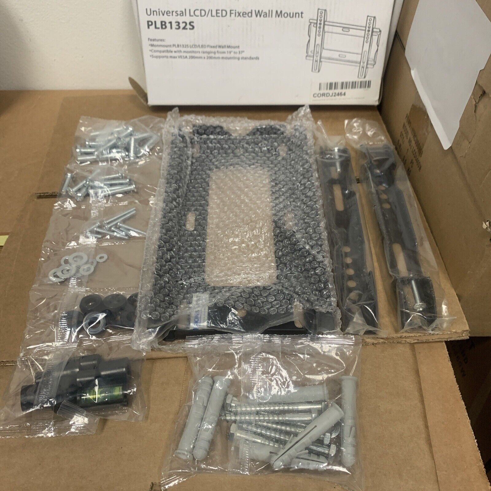 Monmount Fixed TV Wall Mount for Most 19" - 37" Flat-Screen TVs - Black, DIY