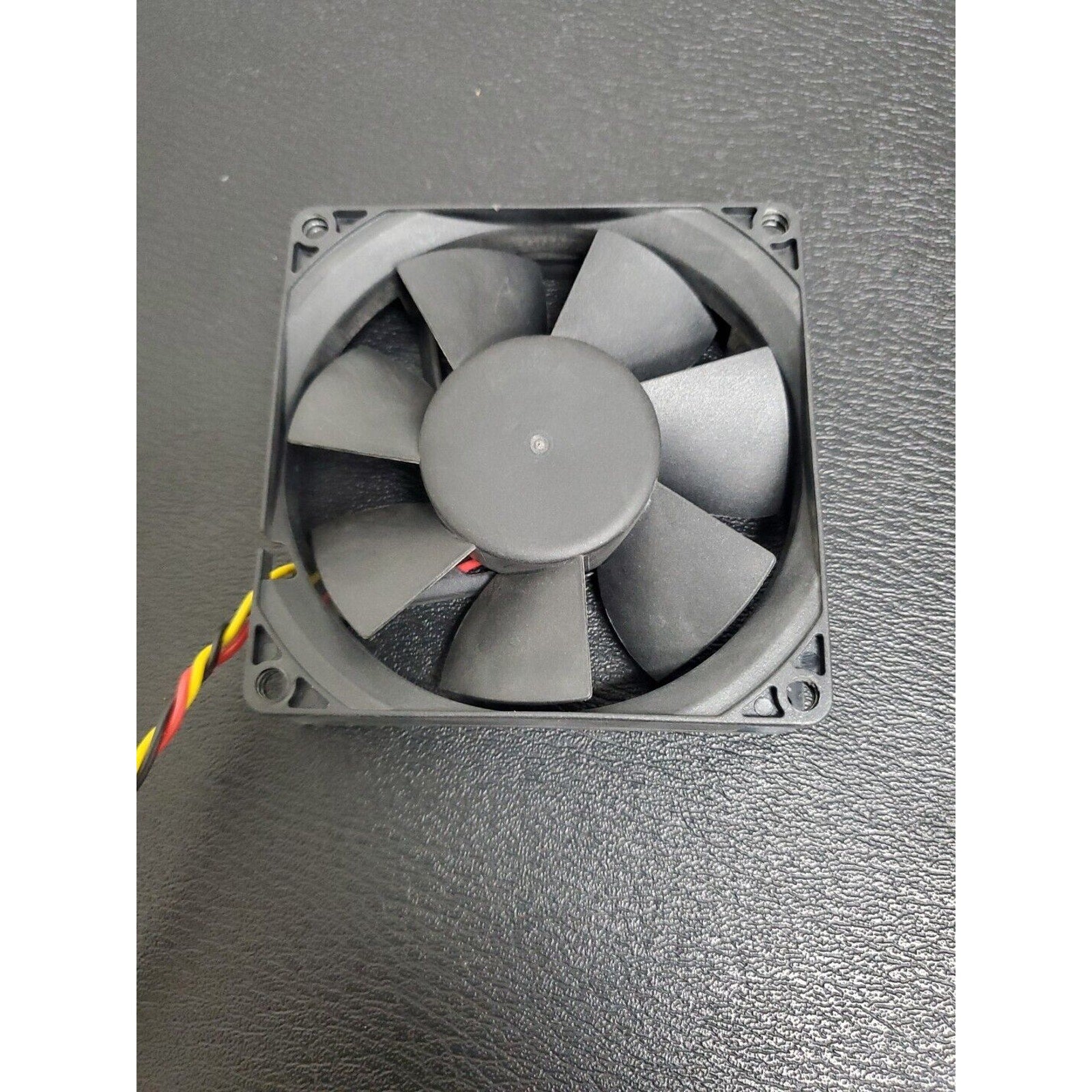 Dell Sunon EE80201S1-0000-G99 12V 1.56W 0XMN4N A00 130mA 36.0CFM XMN4N