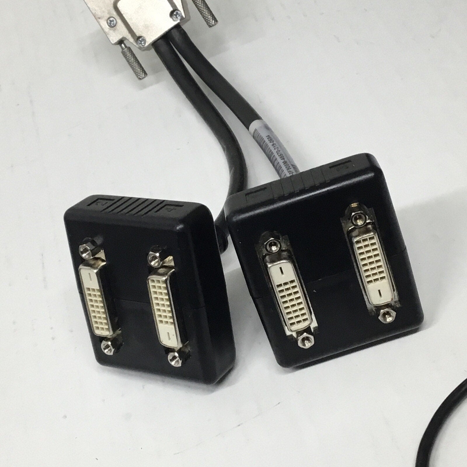 Genuine Dell NVIDIA Amphenol CN-0F908M QUAD DVI Splitter Cable (4 DVI ports)