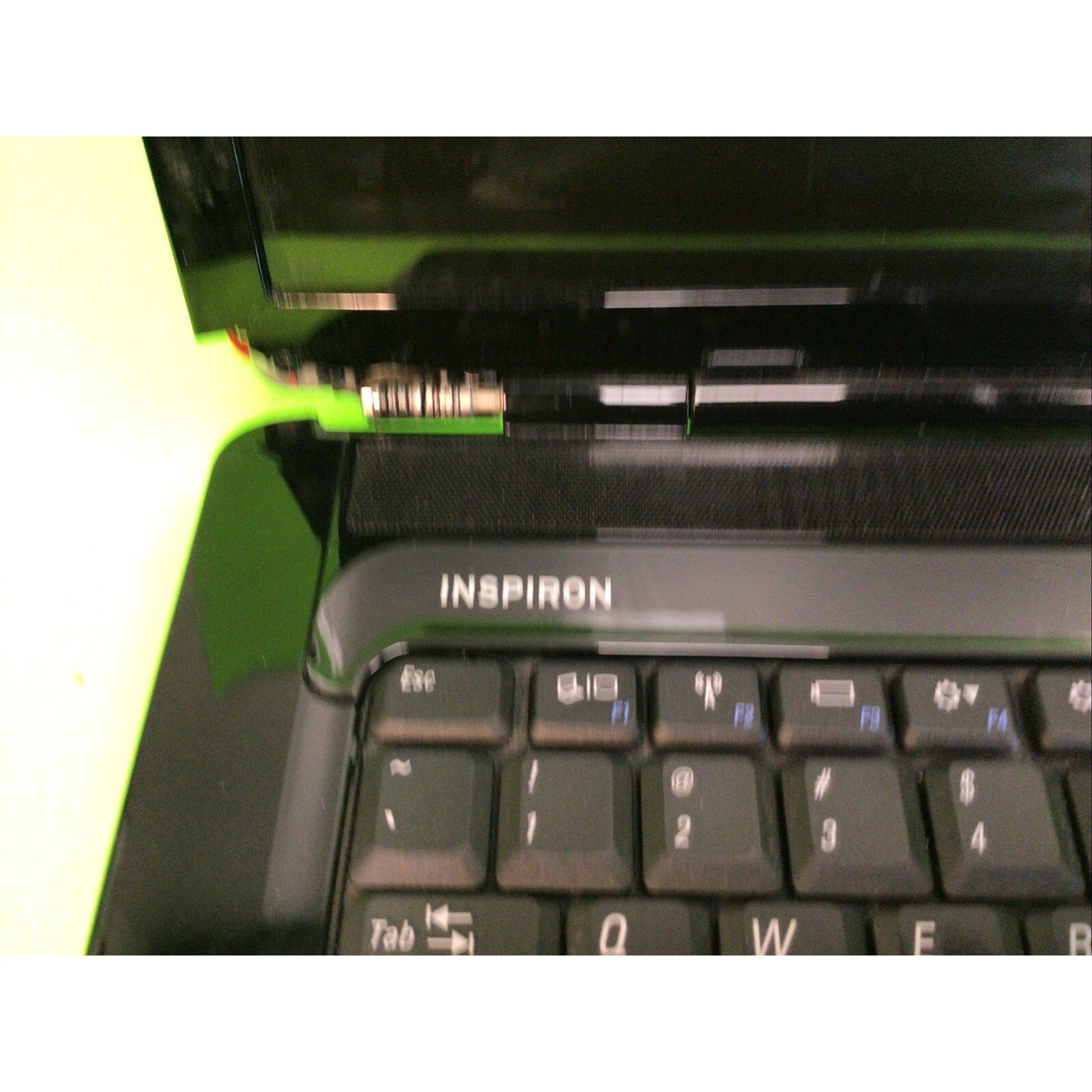 DELL Inspiron 1545 Pentium Dual Core T4200 3 GB RAM No HDD FOR PARTS or REPAIR