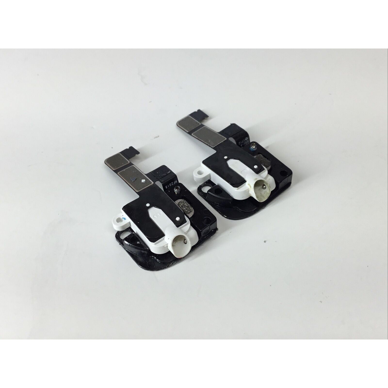 PACK OF 2 OEM Pull iPad Pro 10.5 Inch Headphone Jack White 821-00891-A