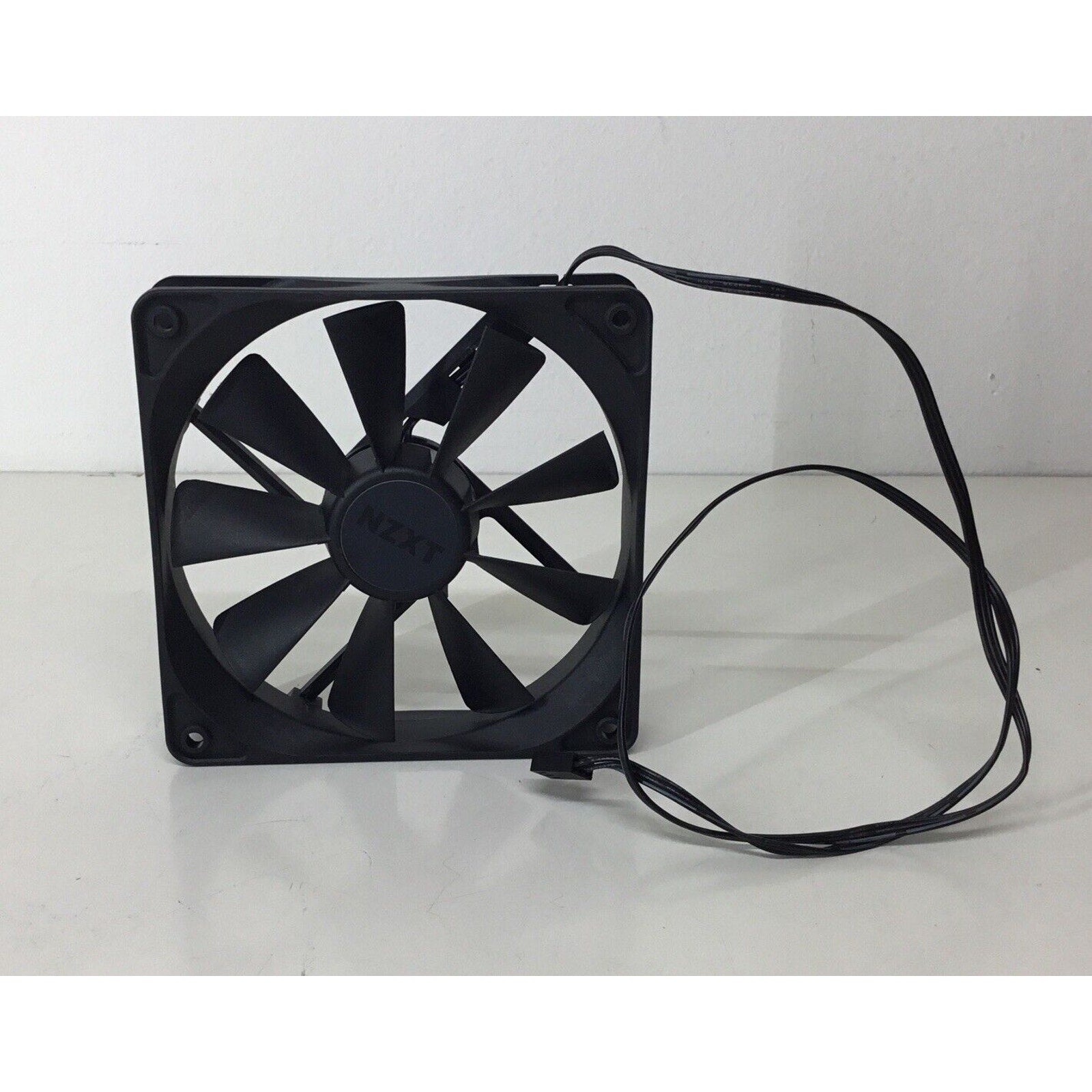 NZXT F120 Rifle Bearing Fan 120mm Black RF-AF12C-RB