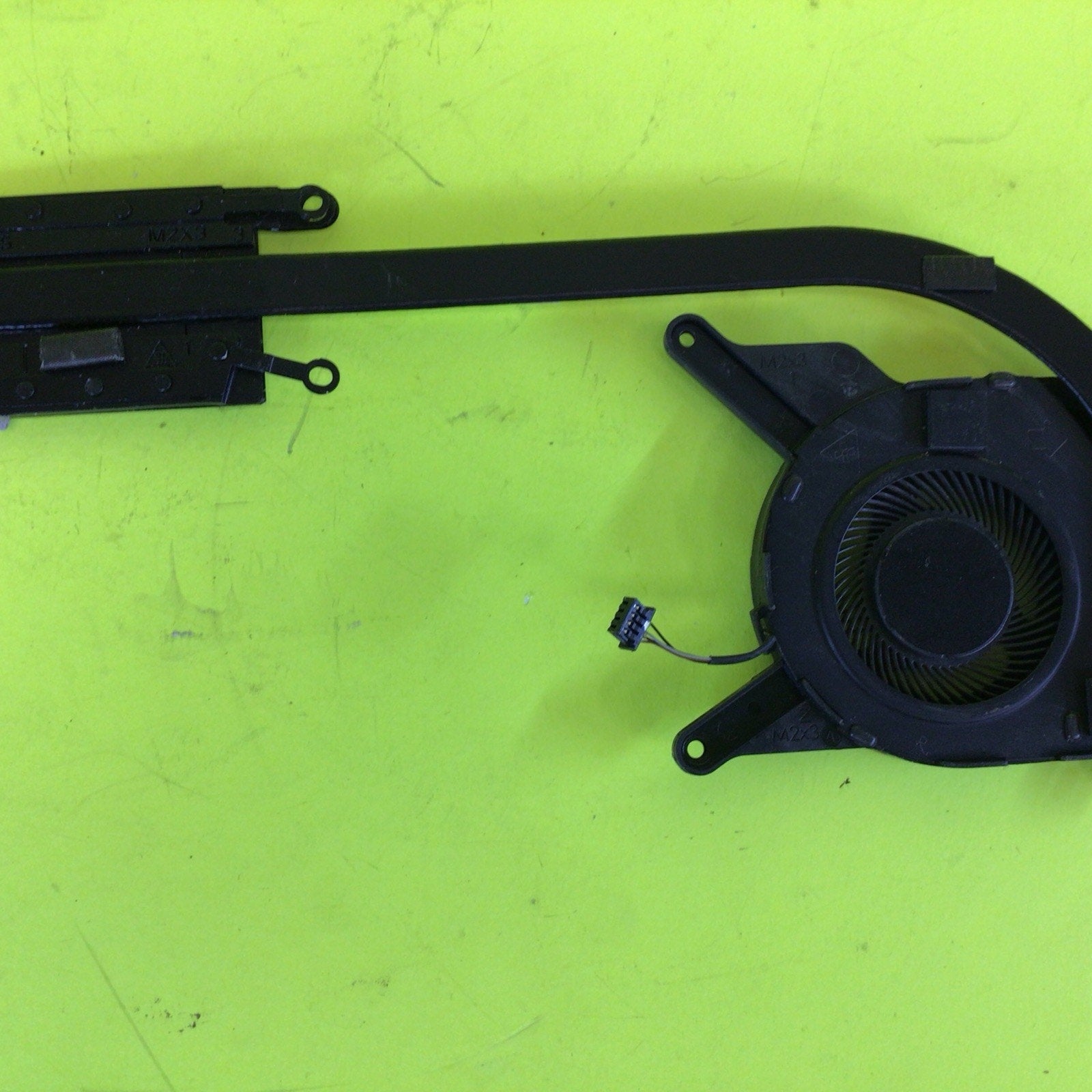 0XYG4C Dell Latitude 5400 CPU Heat Sink and Cooling Fan