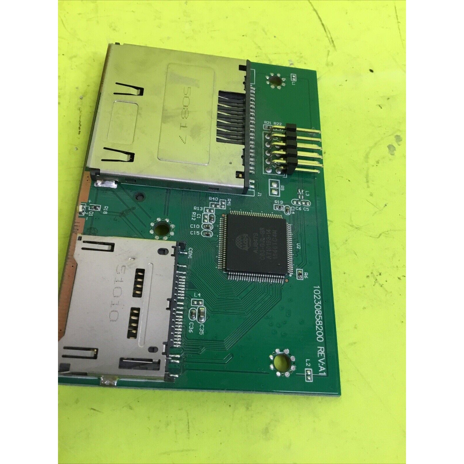 Genuine Dell XPS 8900 Desktop Card Reader Board YRM2D 0YRM2D