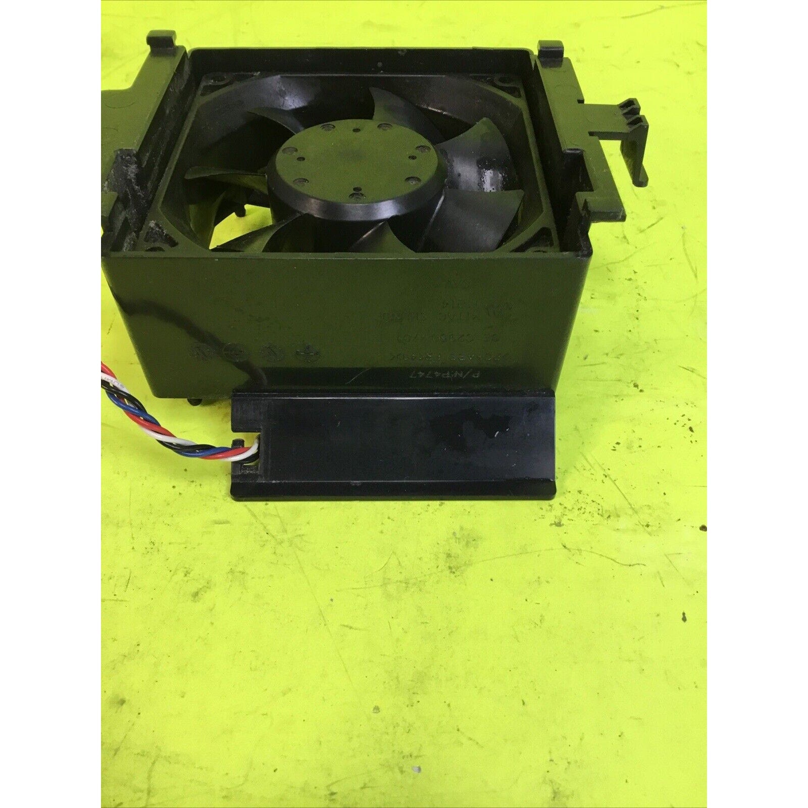 Dell 3612KL-04W-B66 8J208, 21KTM, D1598, 929FF, 4W022, F0995, D1598 NMB FAN