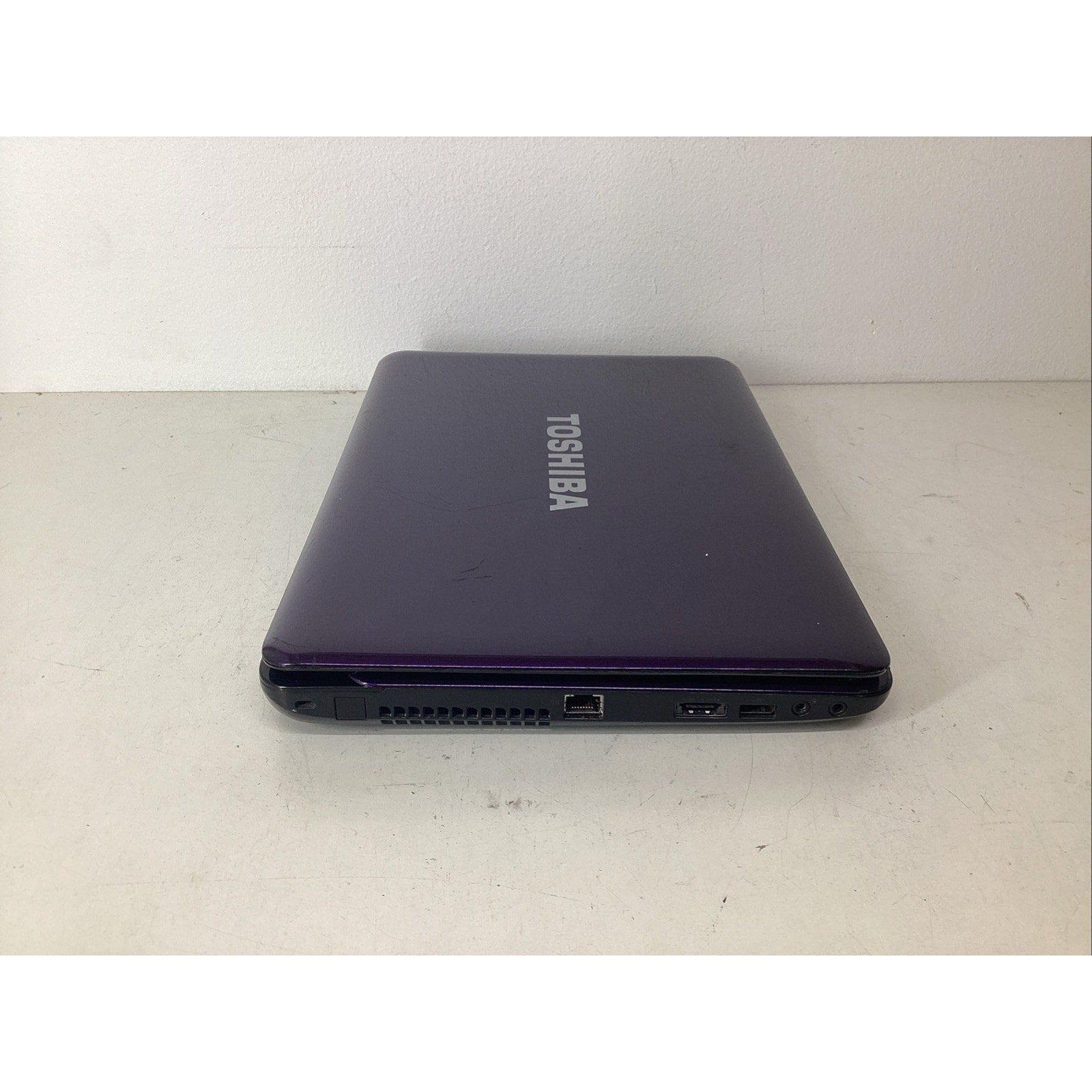 Toshiba Satellite L645D-S4040 Purple Laptop AMD Athlon 3GB RAM No HDD-For Parts