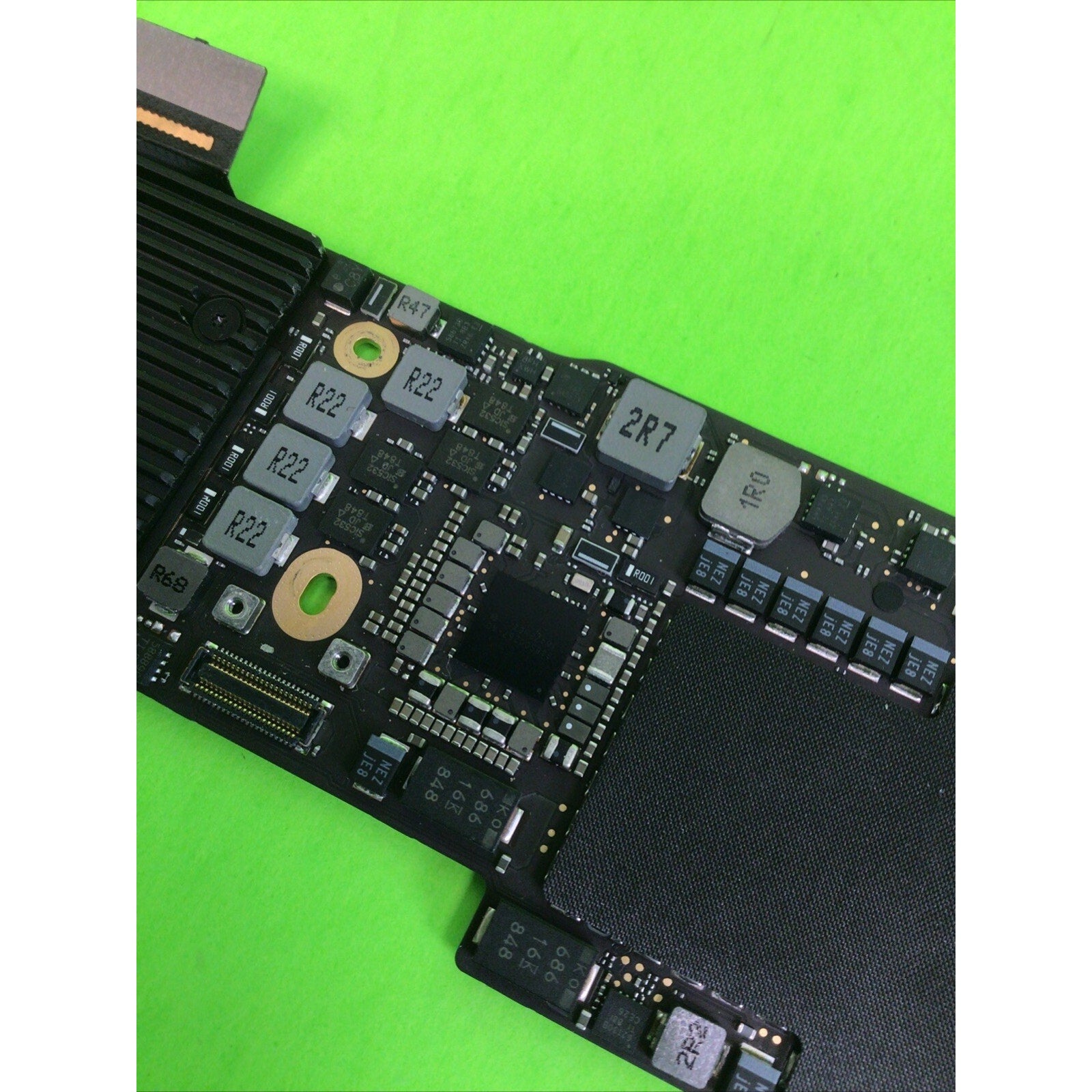 Apple MacBook Air A1932 820-01521-A Logic Board with Touch ID