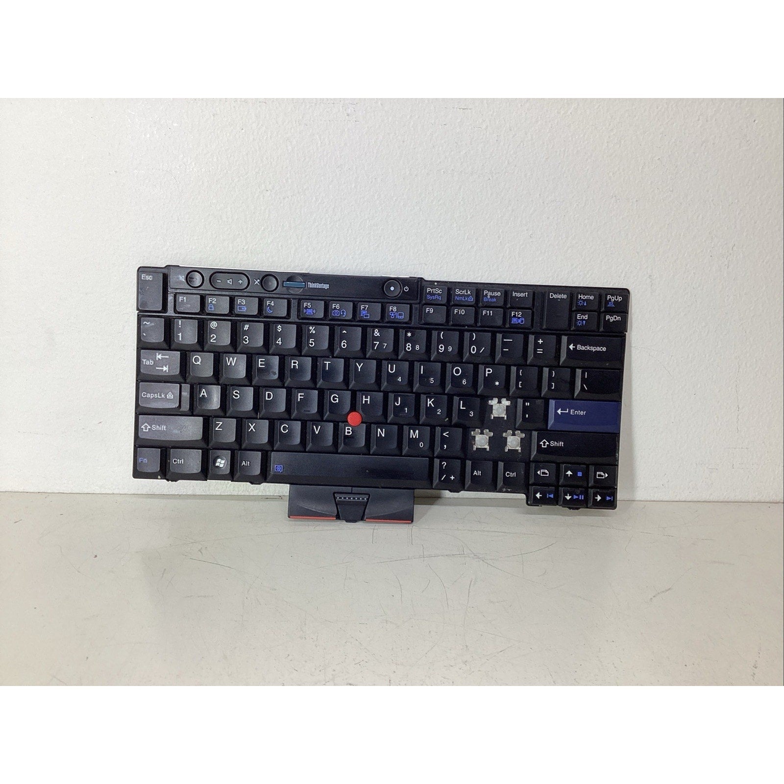Lenovo ThinkPad 45N2106 US Keyboard - For Parts