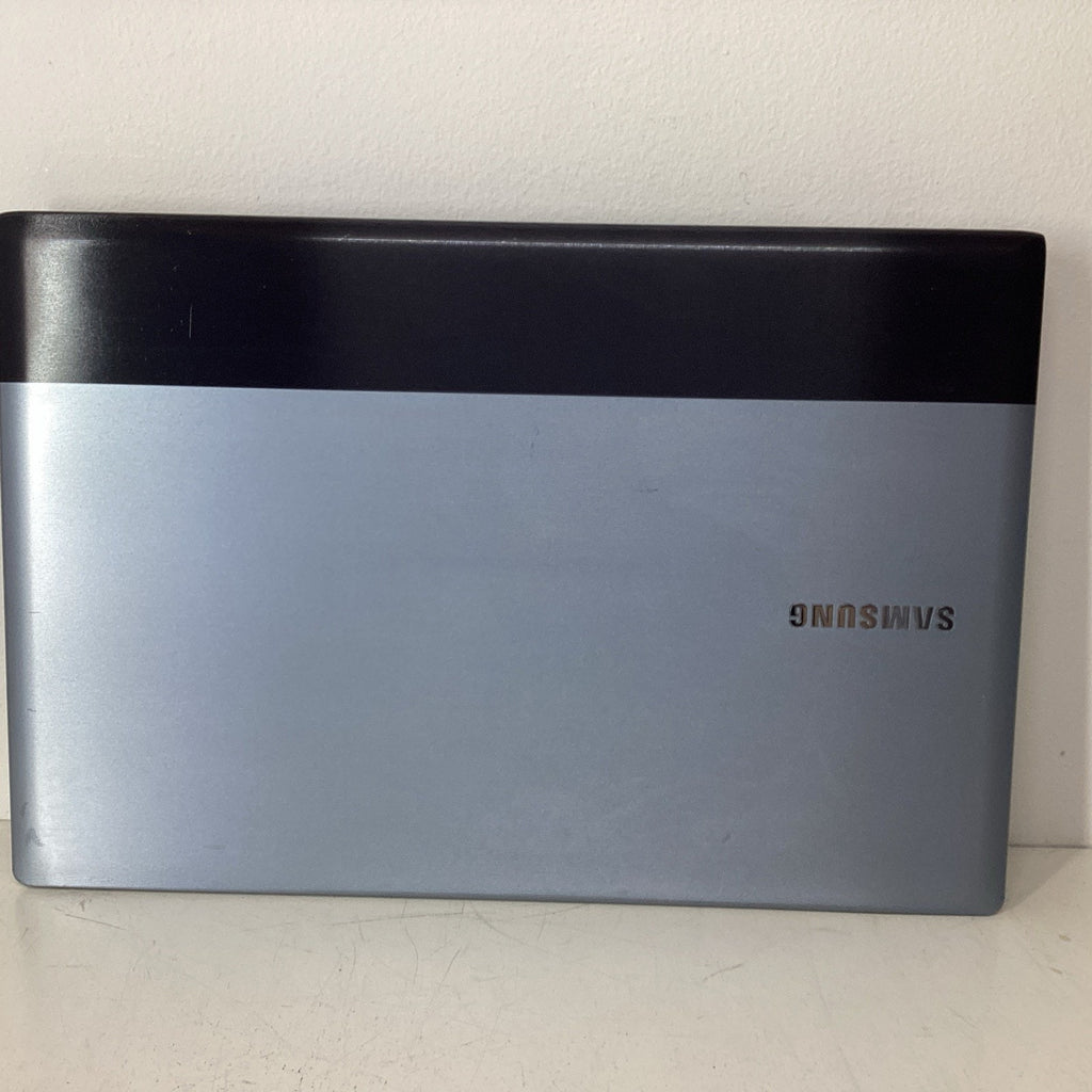 Samsung NP-RV515-A01US 15.6 AMD E-350 Dual-Core 4GB RAM 320GB HDD - For Parts