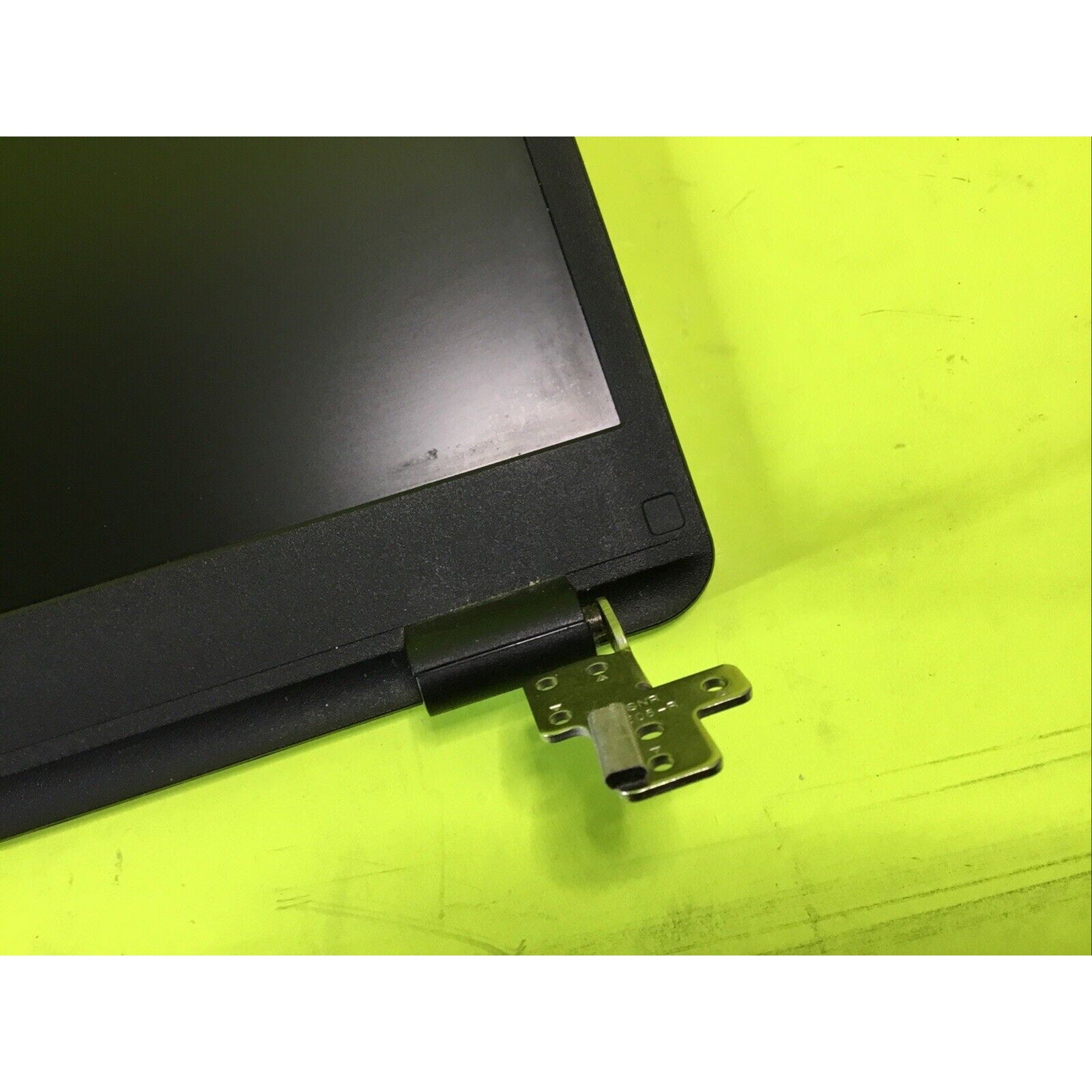 LCD Assembly ASUS X505B LCD Bezel Back Cover Hinges