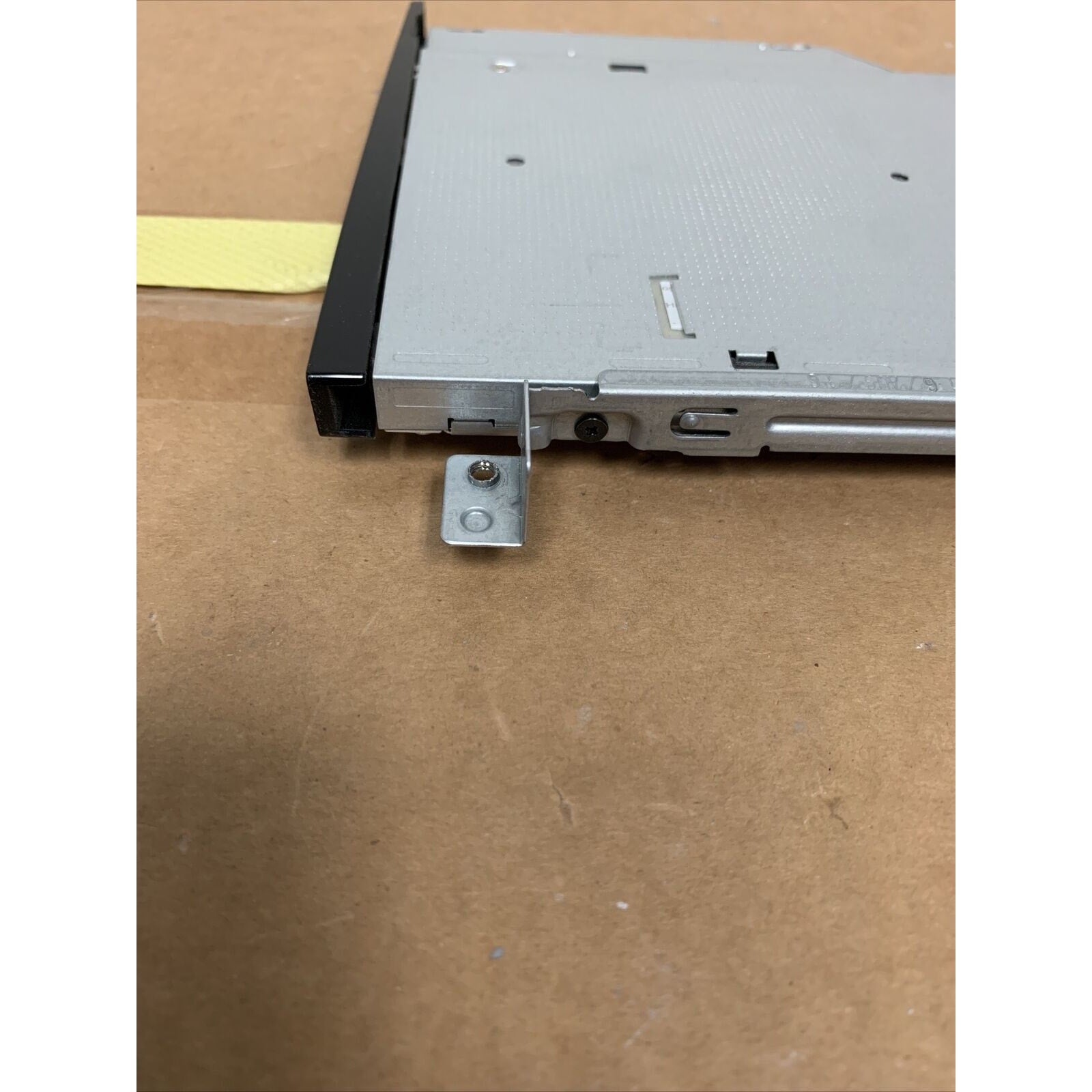 Dell DVD Drive with Bezel for PC or Laptops GU90N 9M9FK - Special Side Bracket