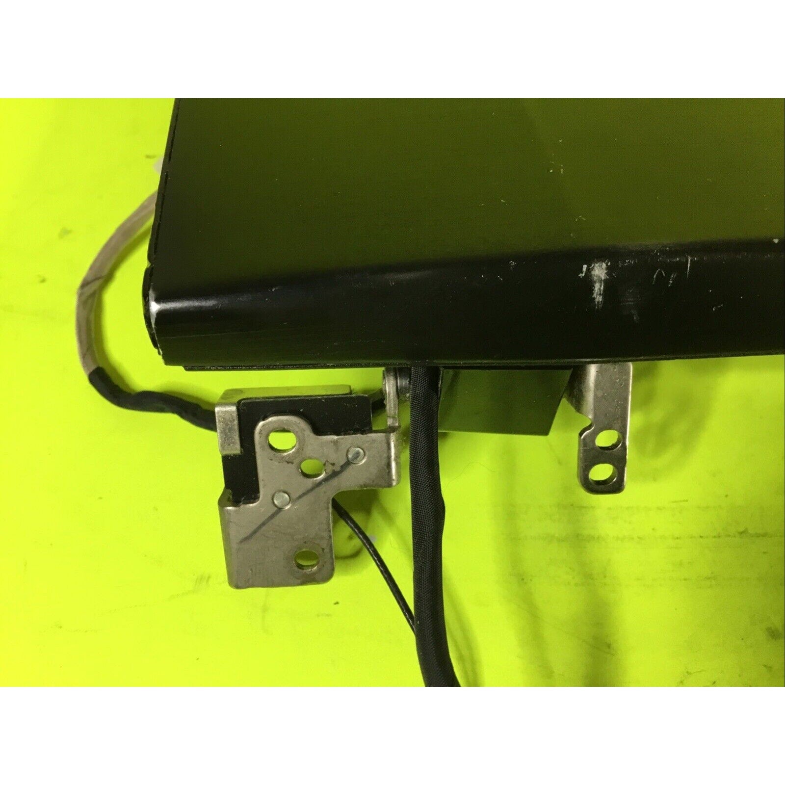 Lenovo IdeaPad Y500 15.6" LCD Screen Complete Assembly Display