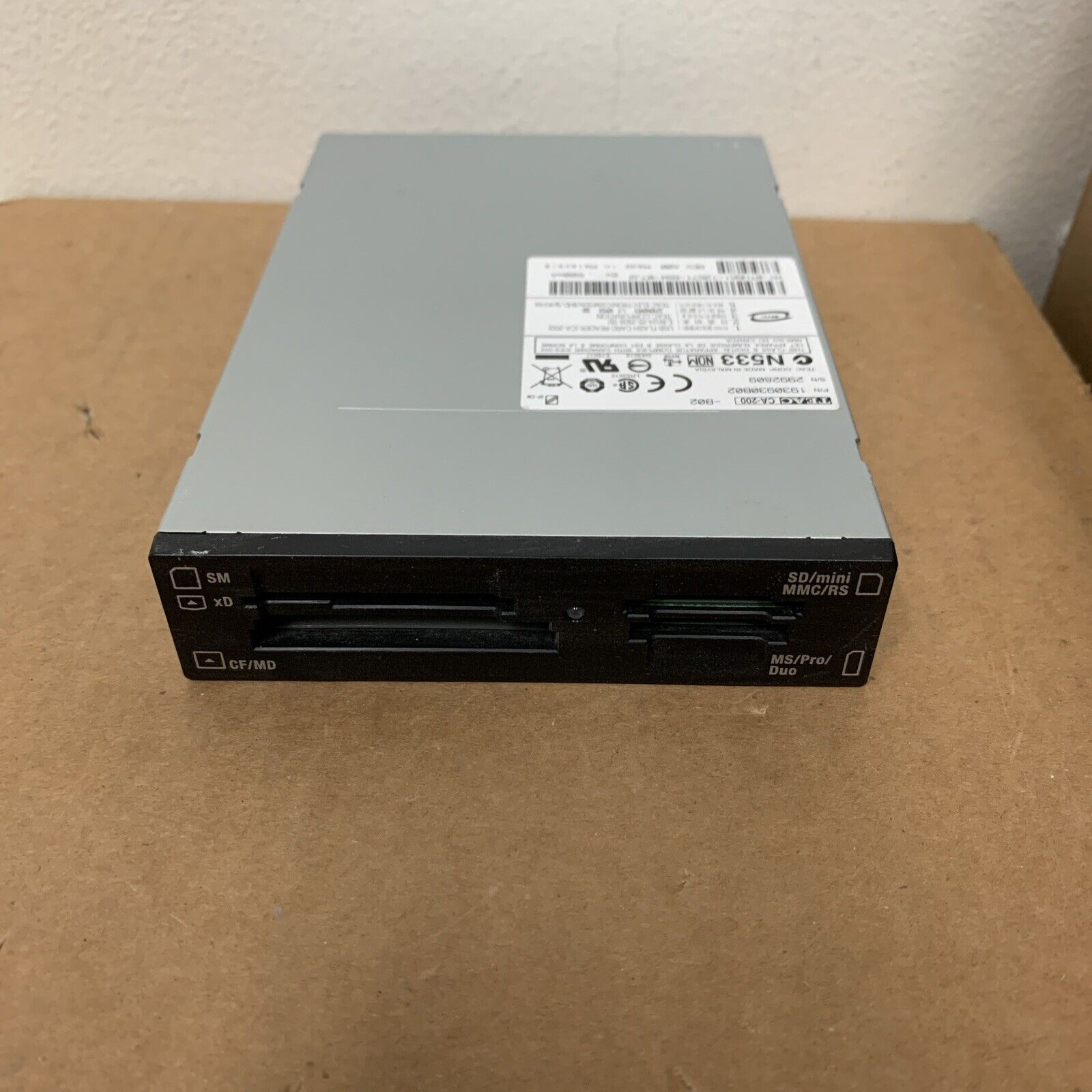 Dell TH661 TEAC CA-200-B02 Dimension Flash Memory Card Reader Dell P/N: 0TH661
