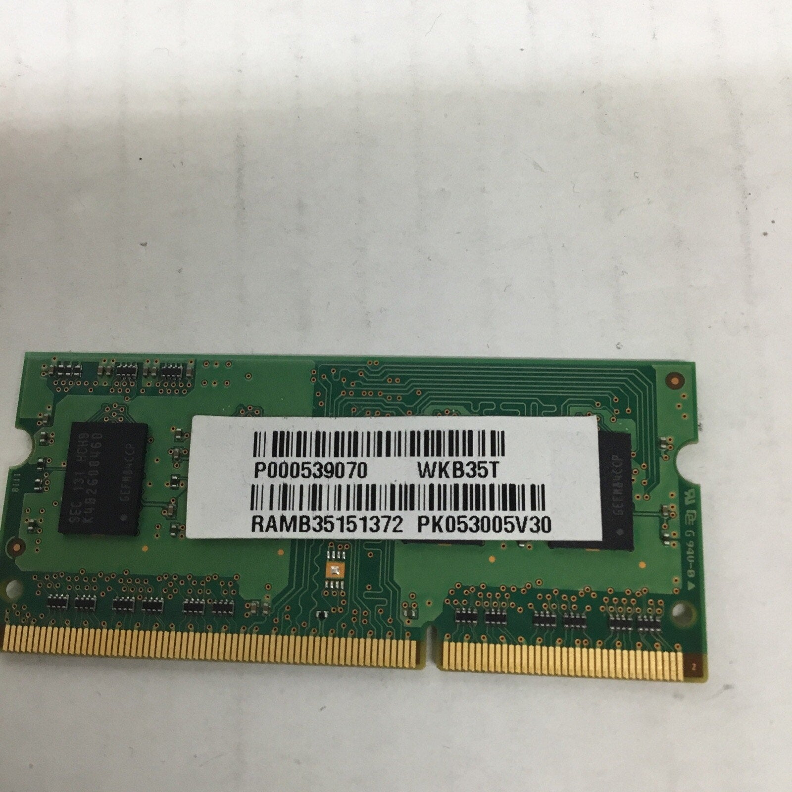 2GB DDR3-1333 SODIMM Samsung M471B5773DH0-CH9
