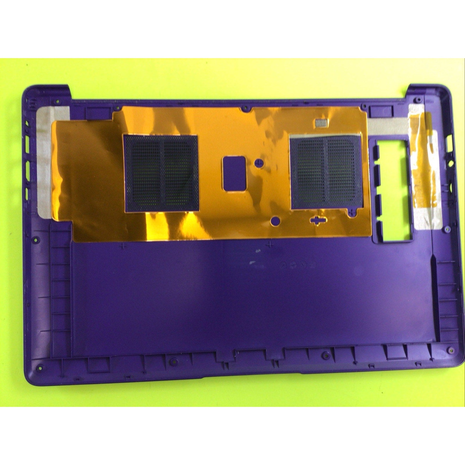 GWTN156-5PR Bottom Cover w/SSD Door BL.9ESAG.334