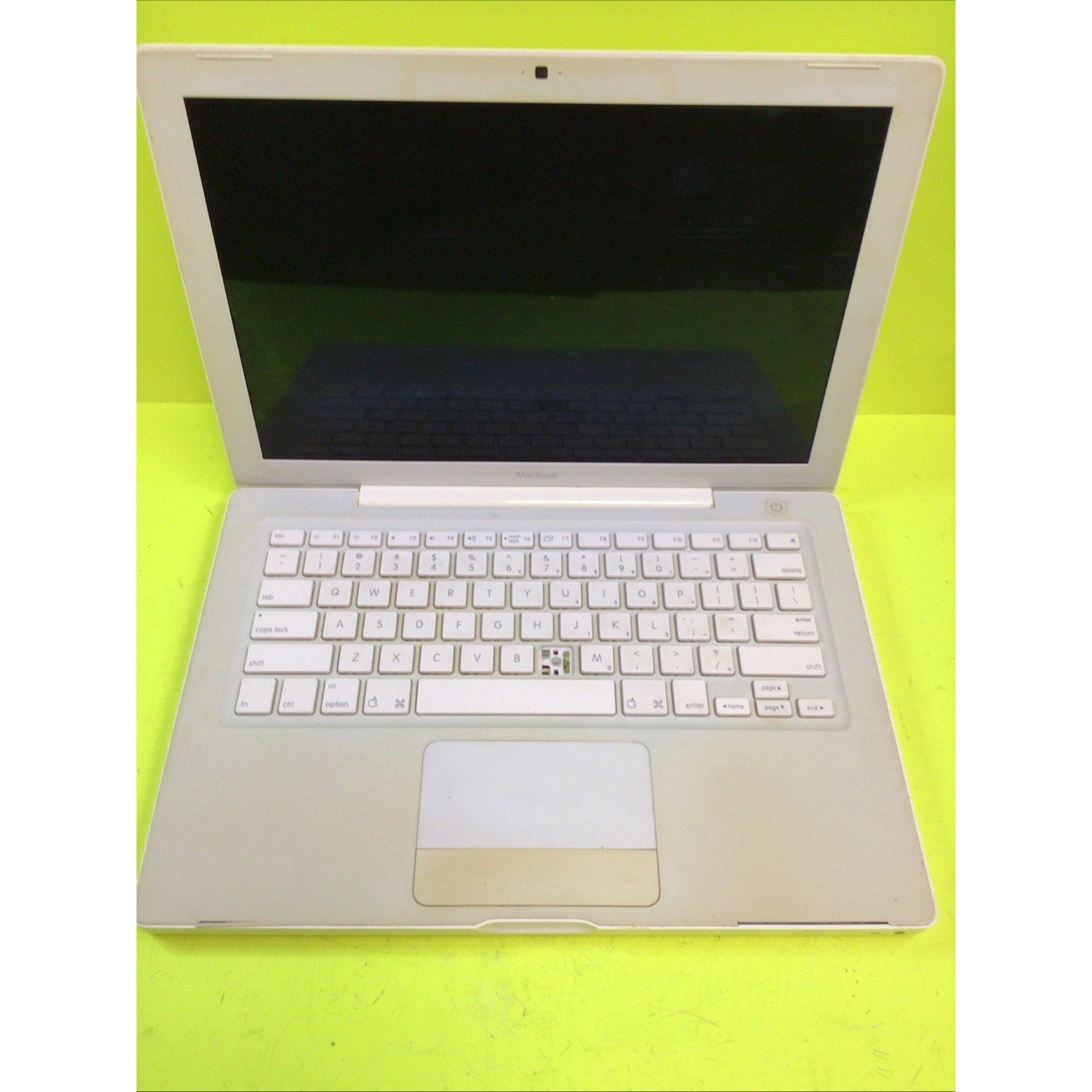 Lot of 2x MacBook A1186 FOR PARTS or REPAIR