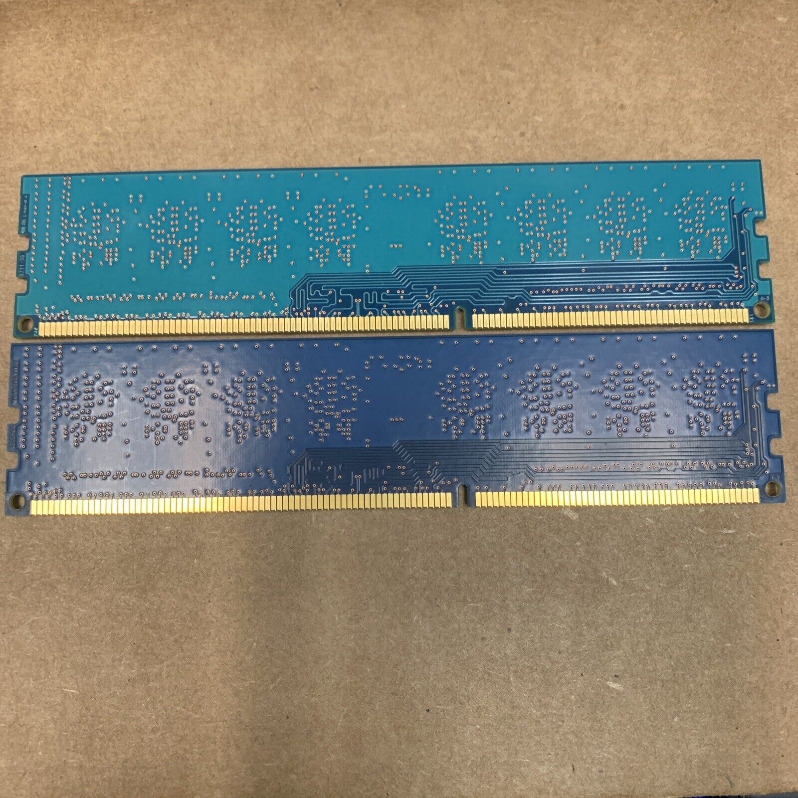 4GB Hynix 2 x 2GB DDR3 1333MHz PC3-10600U-9-11-A1 HMT325U6CFR8C-H9