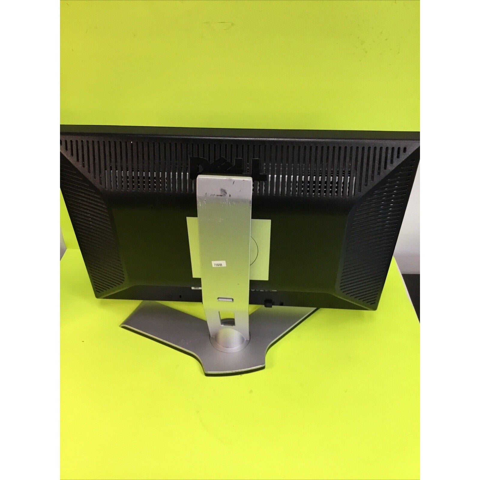 Dell E228WFPc 22" Landscape Black LCD Monitor