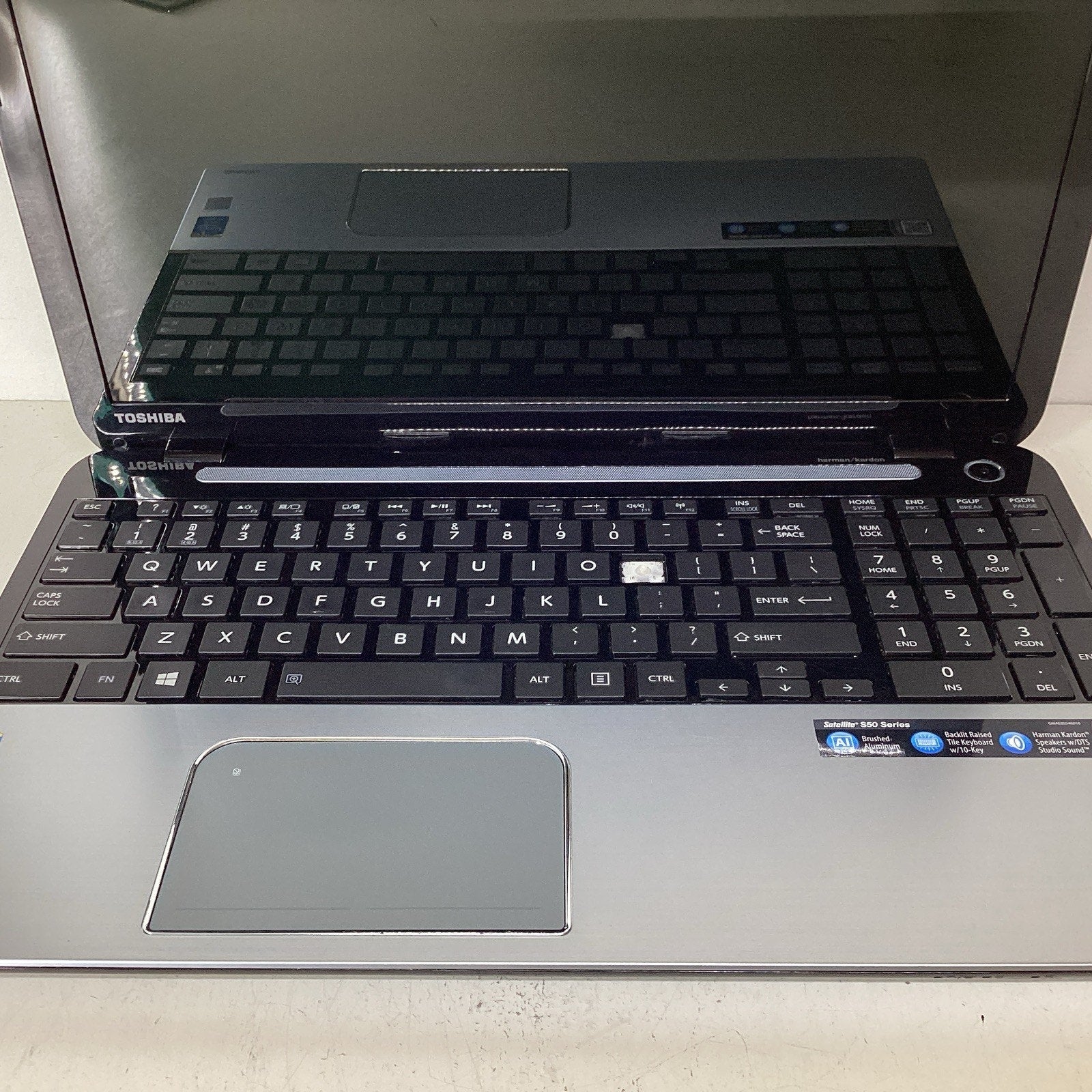 Toshiba Satelite S55-A5176 Laptop Core i7-4700MQ 2.40GHZ 8GB RAM Win 10