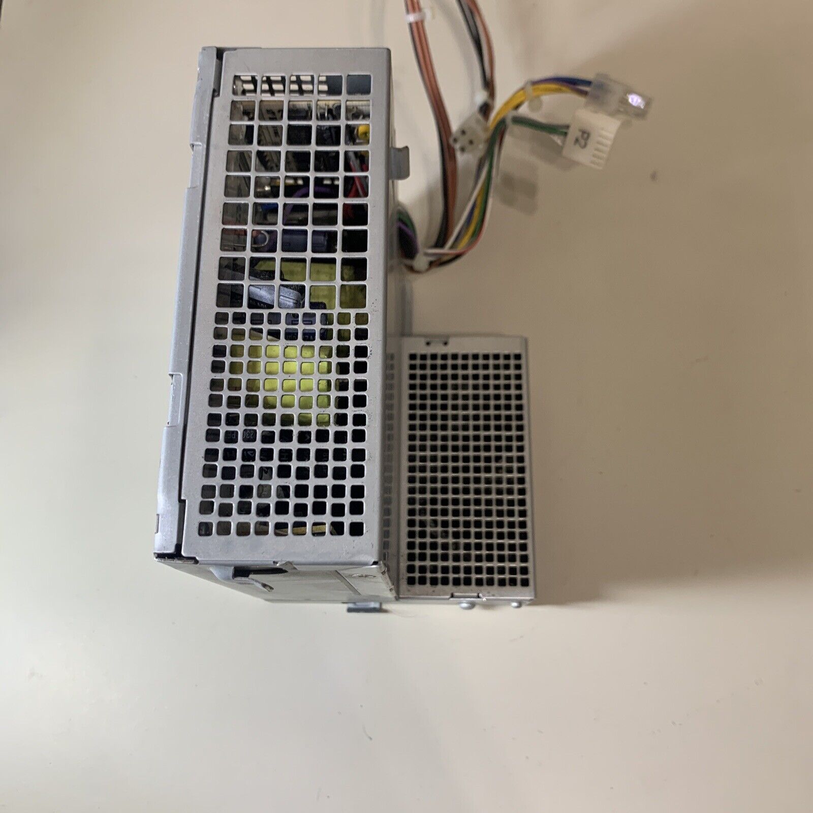 HP Compaq 6200 6300 SFF CFH0240EWWB 240W Power Supply P/N: 611481-001/613762-001