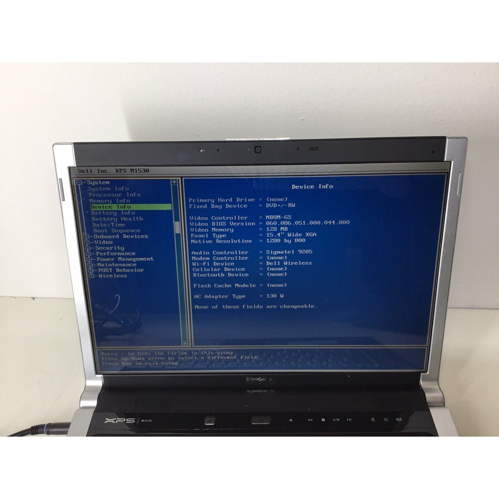 Dell XPS M1530 PP28L Intel Core 2 Duo 1.66GHz 2GB RAM - For Parts or Repair