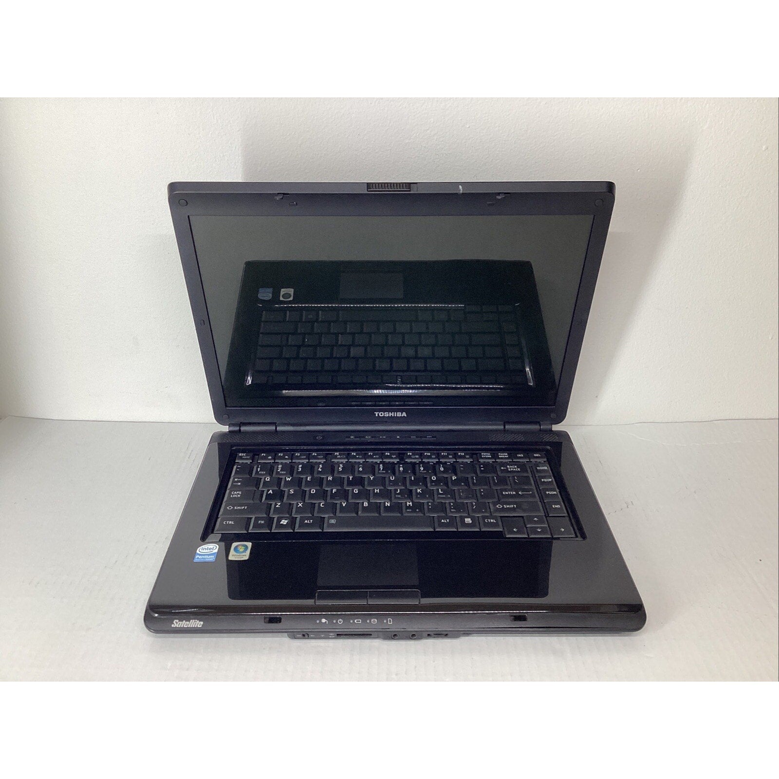 Toshiba Satellite L305-S5894 Intel Pentium Dual-Core 160GB HDD No RAM-For Parts